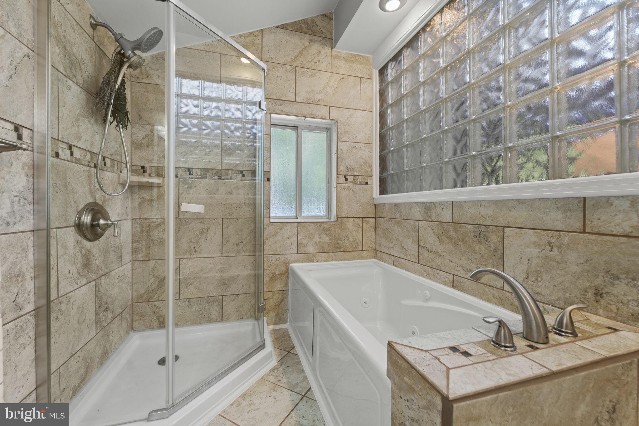 LINCOLNIA PARK - Residential