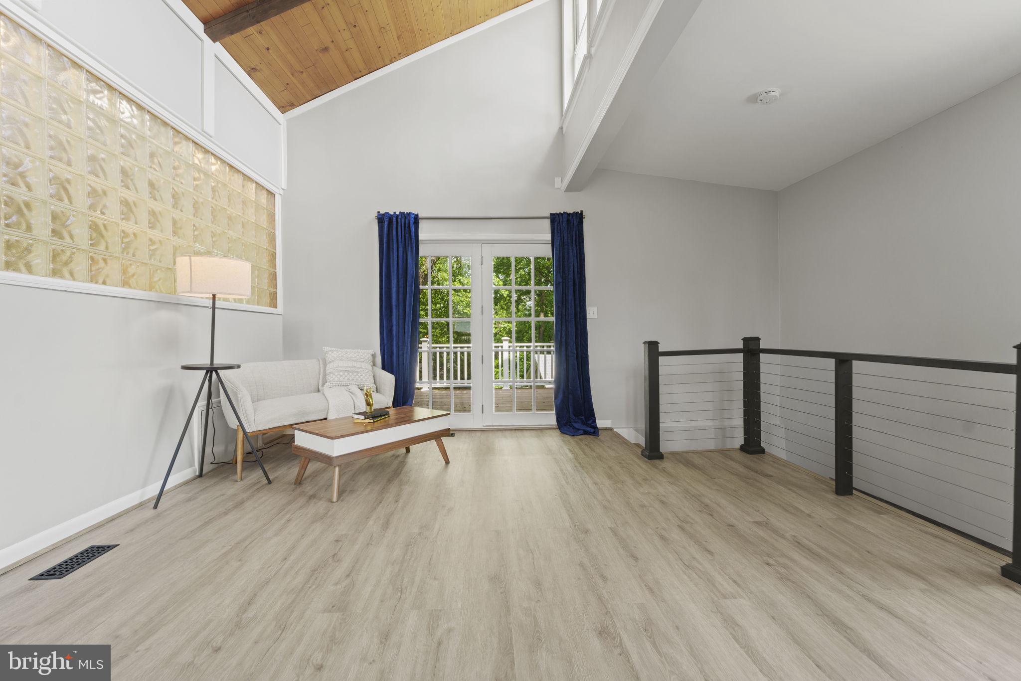 LINCOLNIA PARK - Residential