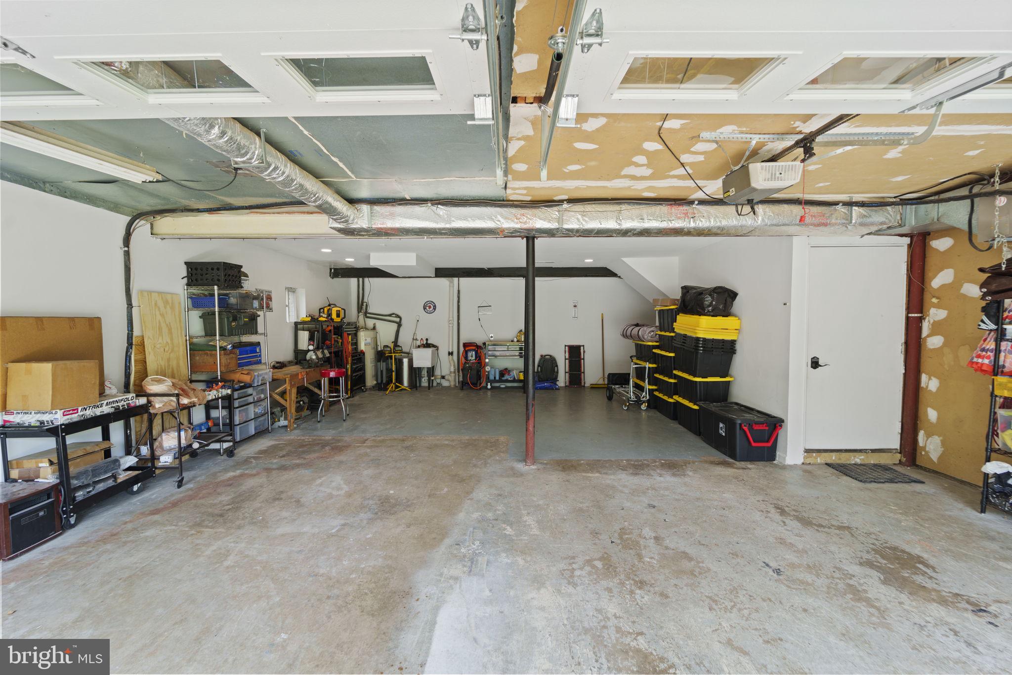 LINCOLNIA PARK - Residential