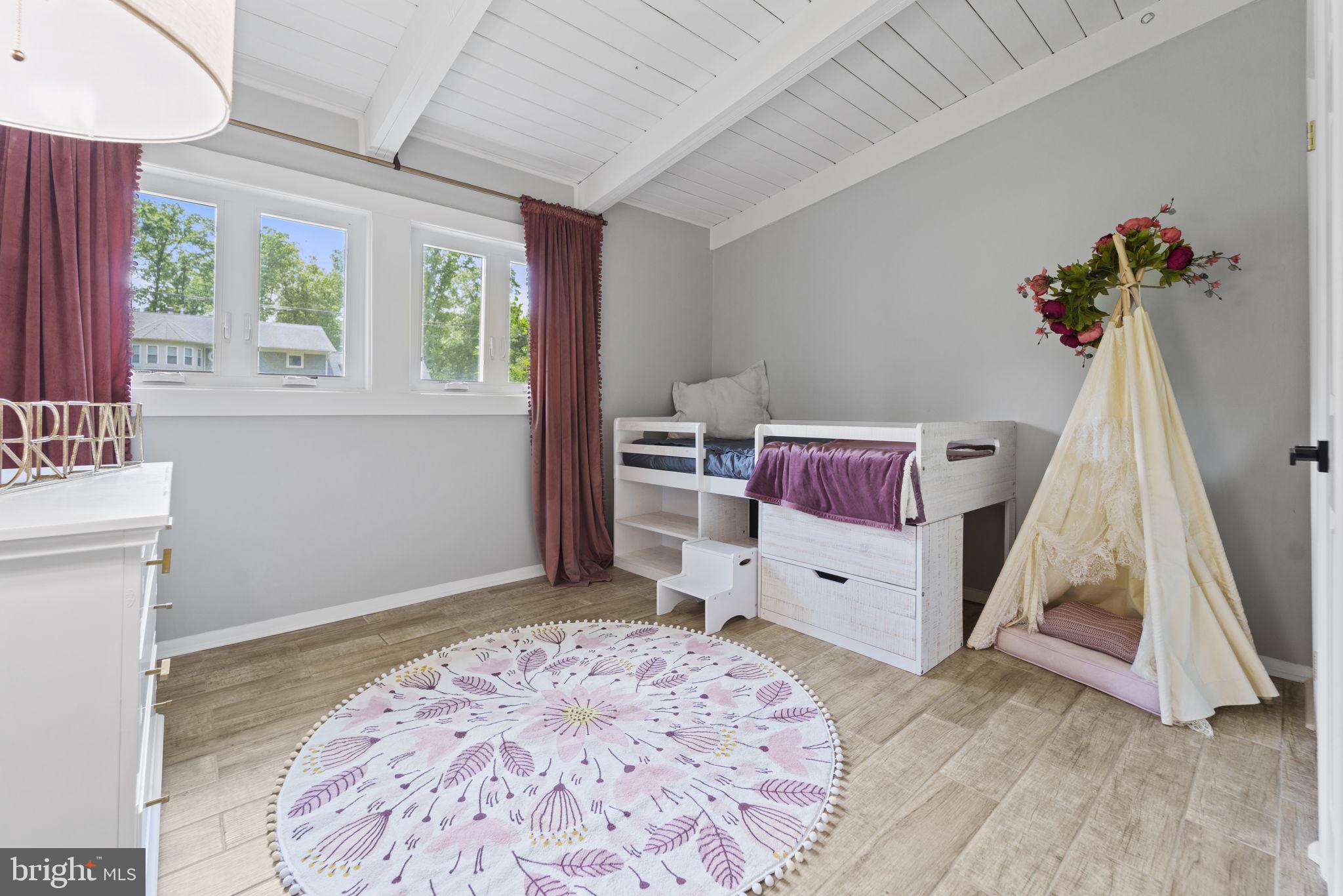 LINCOLNIA PARK - Residential