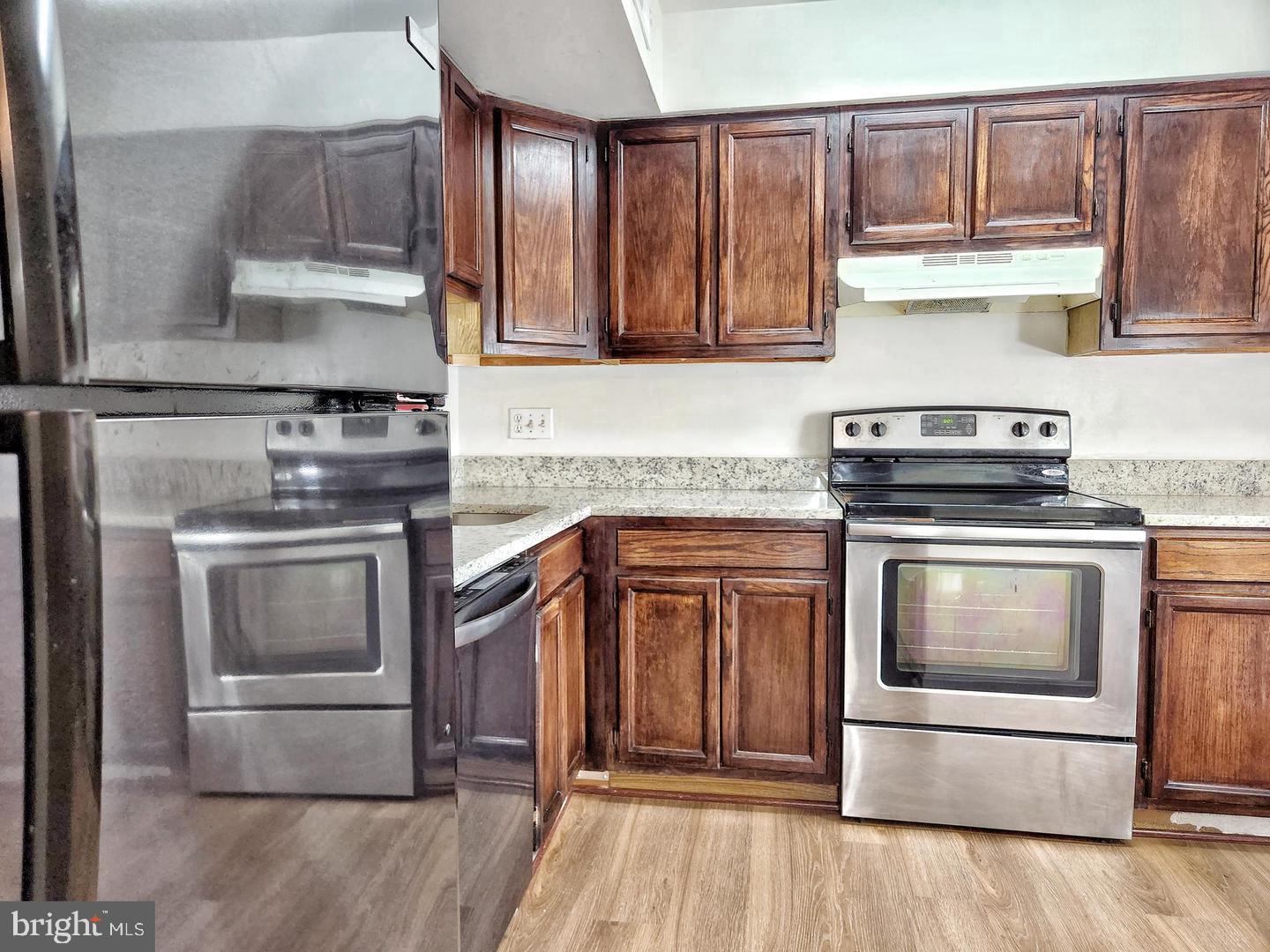 TERRACE TOWNHOUSES OF ANNANDALE - Residential Lease