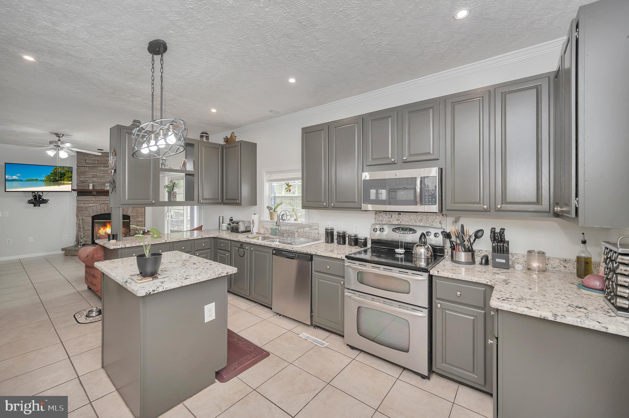 EDEN ESTATES - Residential