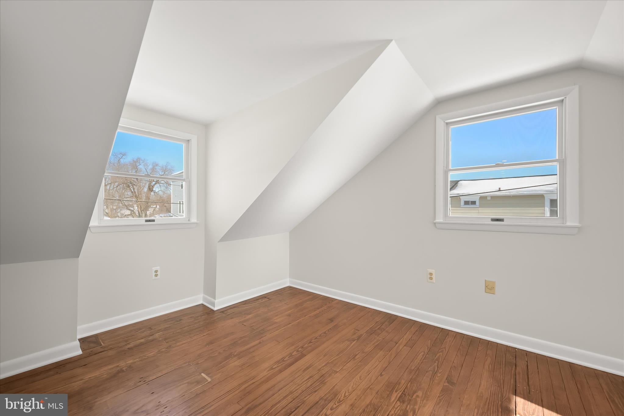 SHOREHAM BEACH - Residential