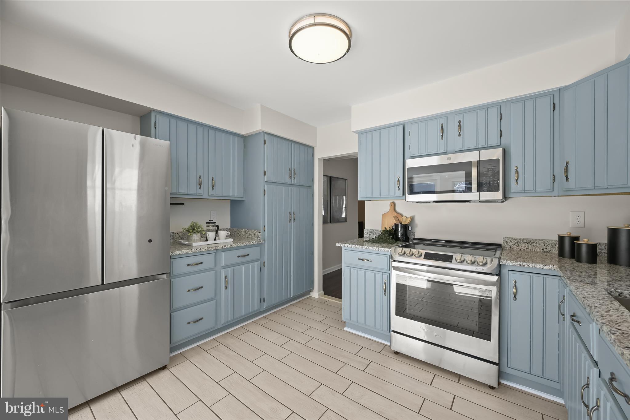 SHOREHAM BEACH - Residential