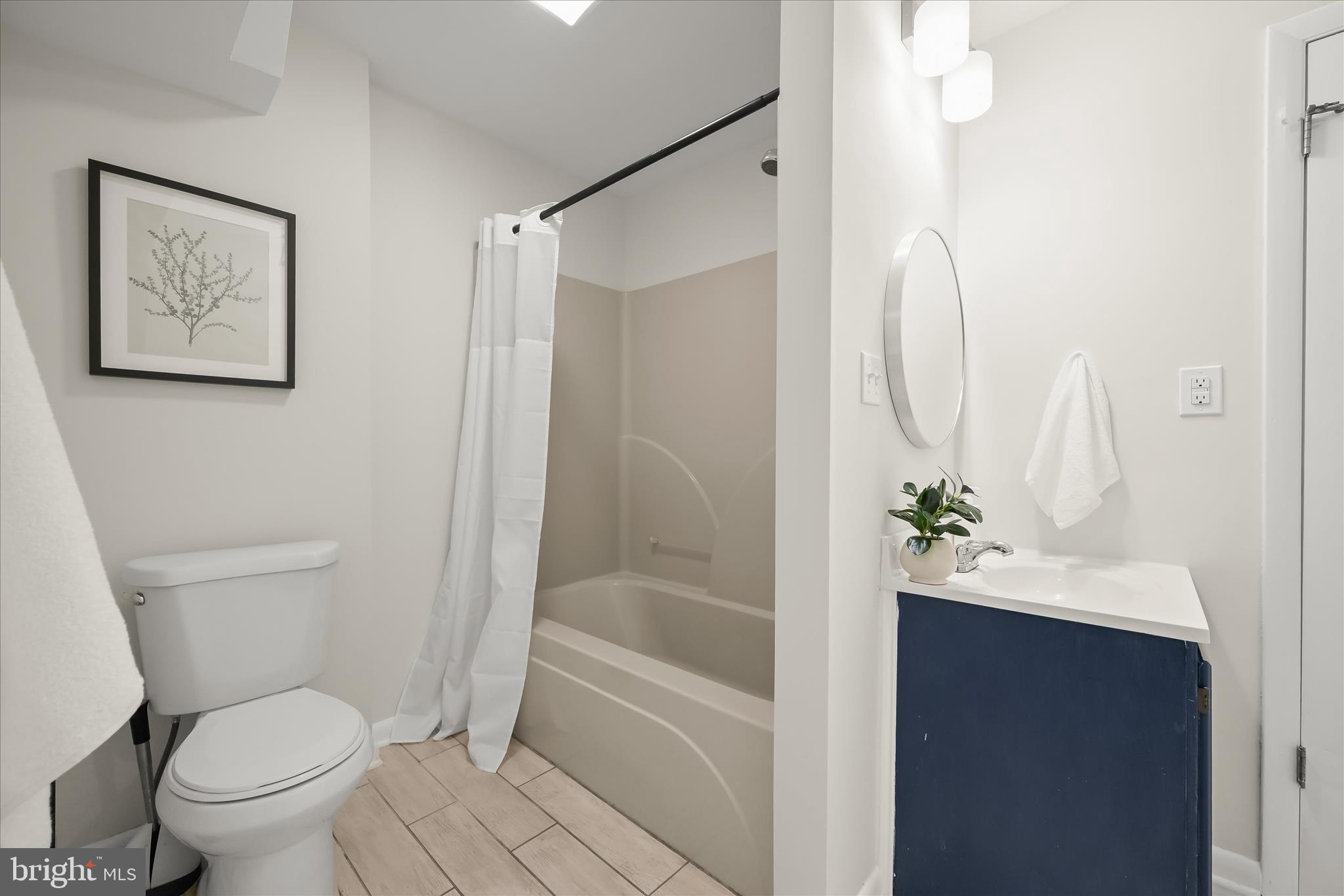 SHOREHAM BEACH - Residential