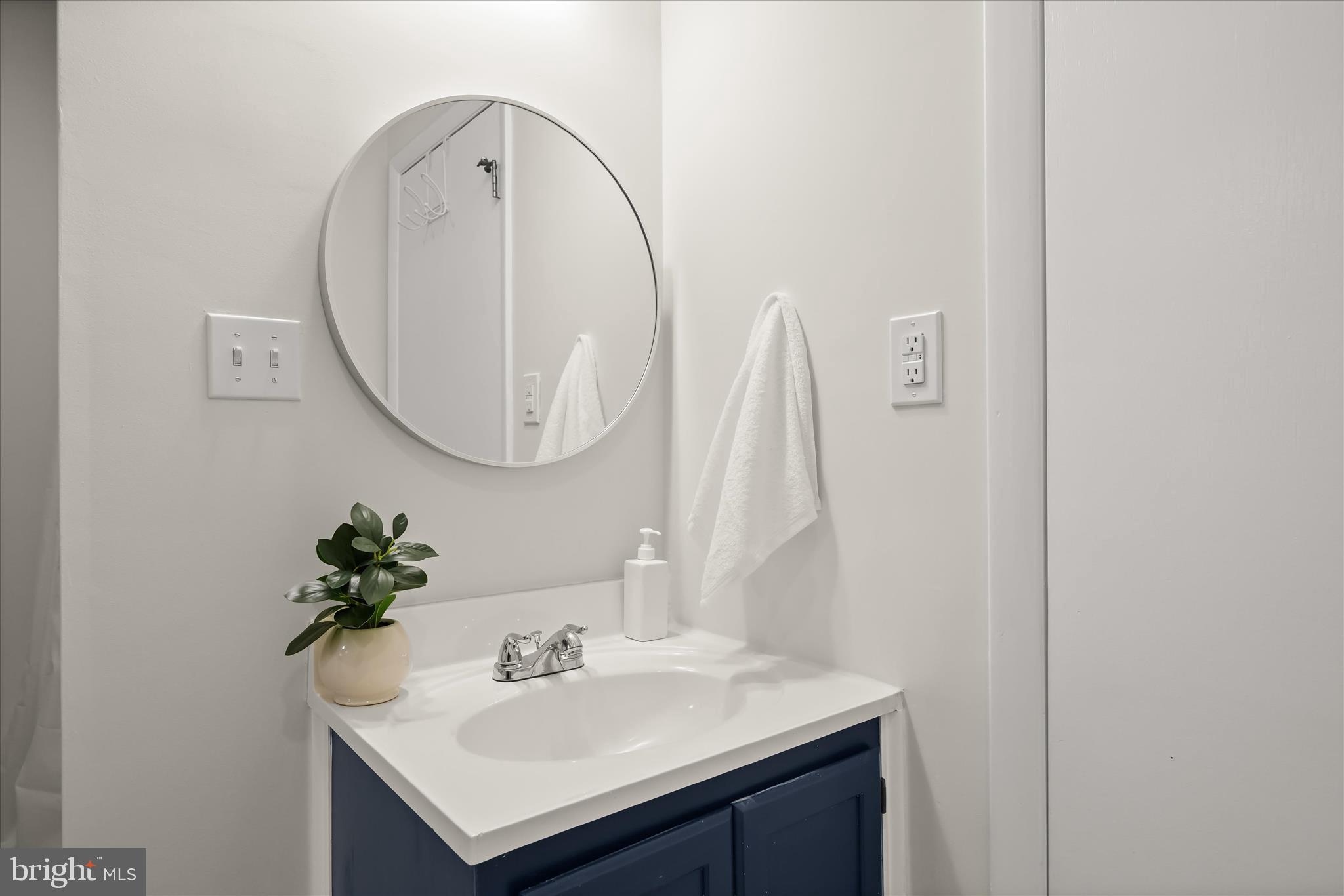 SHOREHAM BEACH - Residential