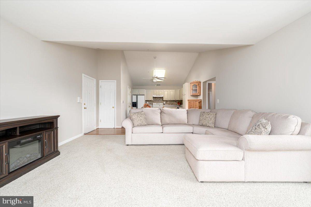 WINIFRED MANOR - Residential