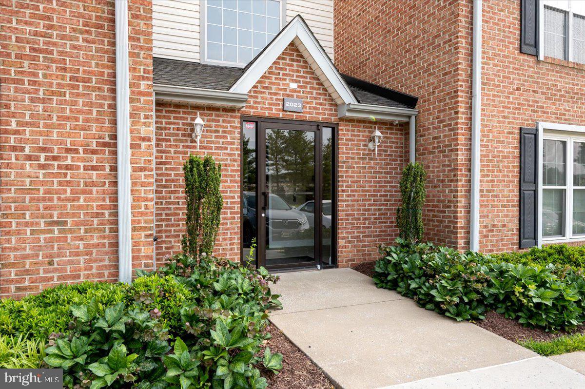 WINIFRED MANOR - Residential