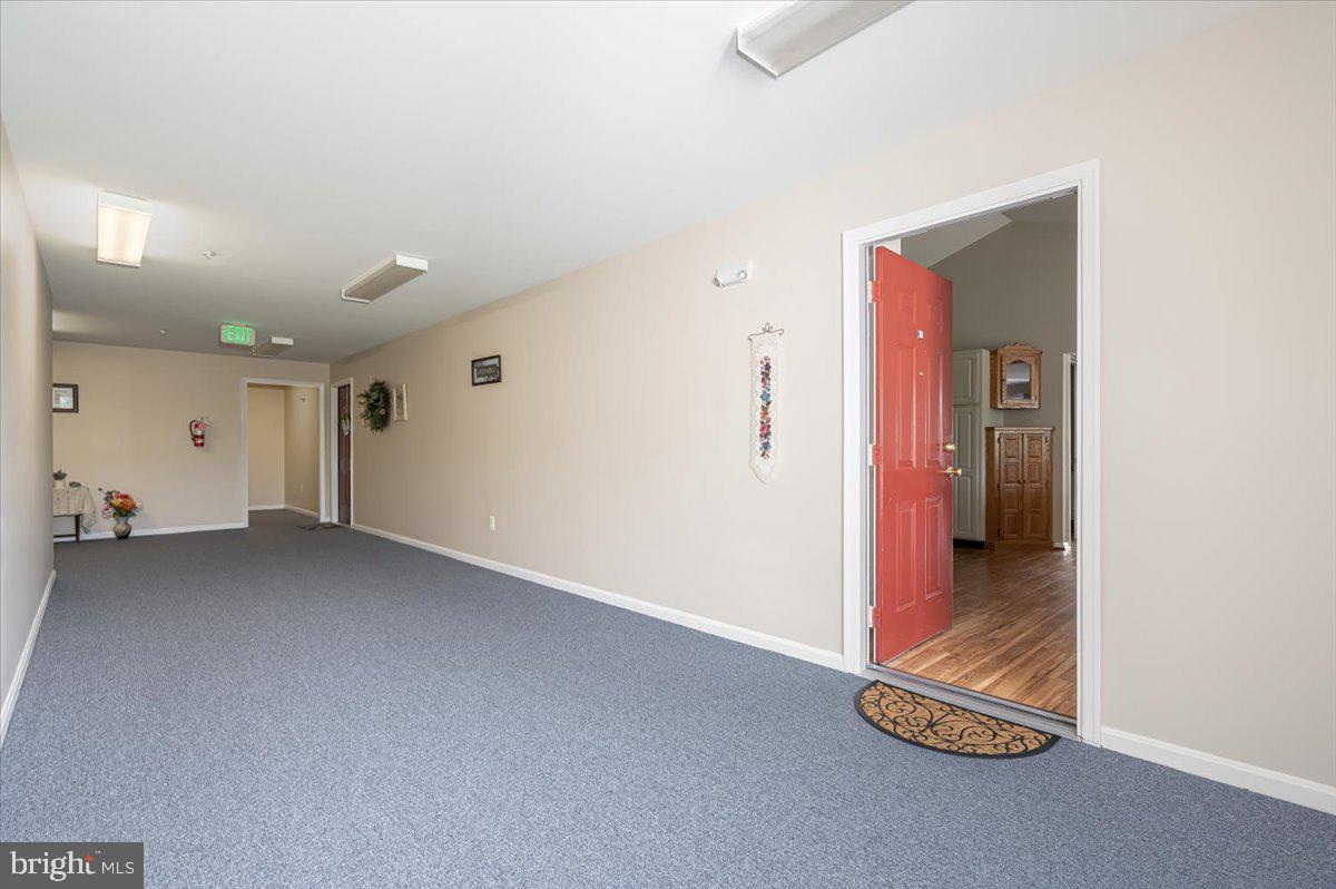 WINIFRED MANOR - Residential