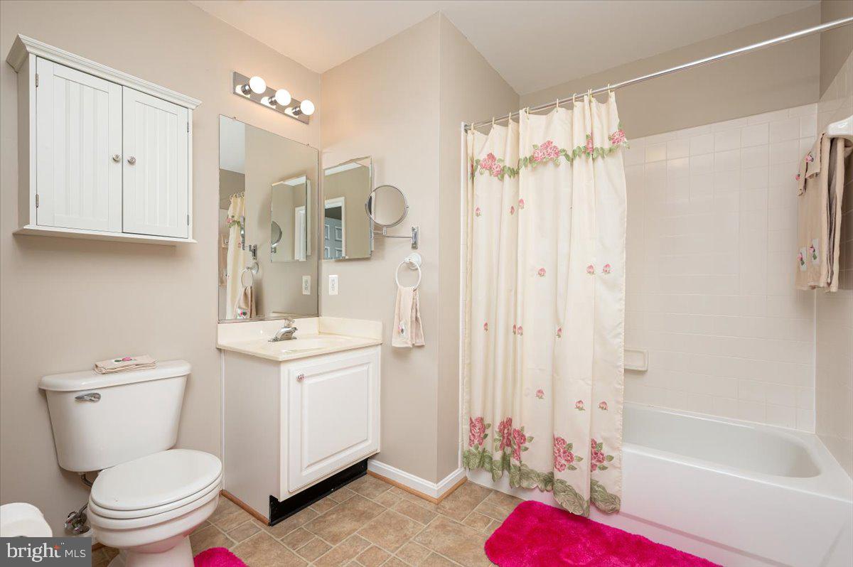 WINIFRED MANOR - Residential