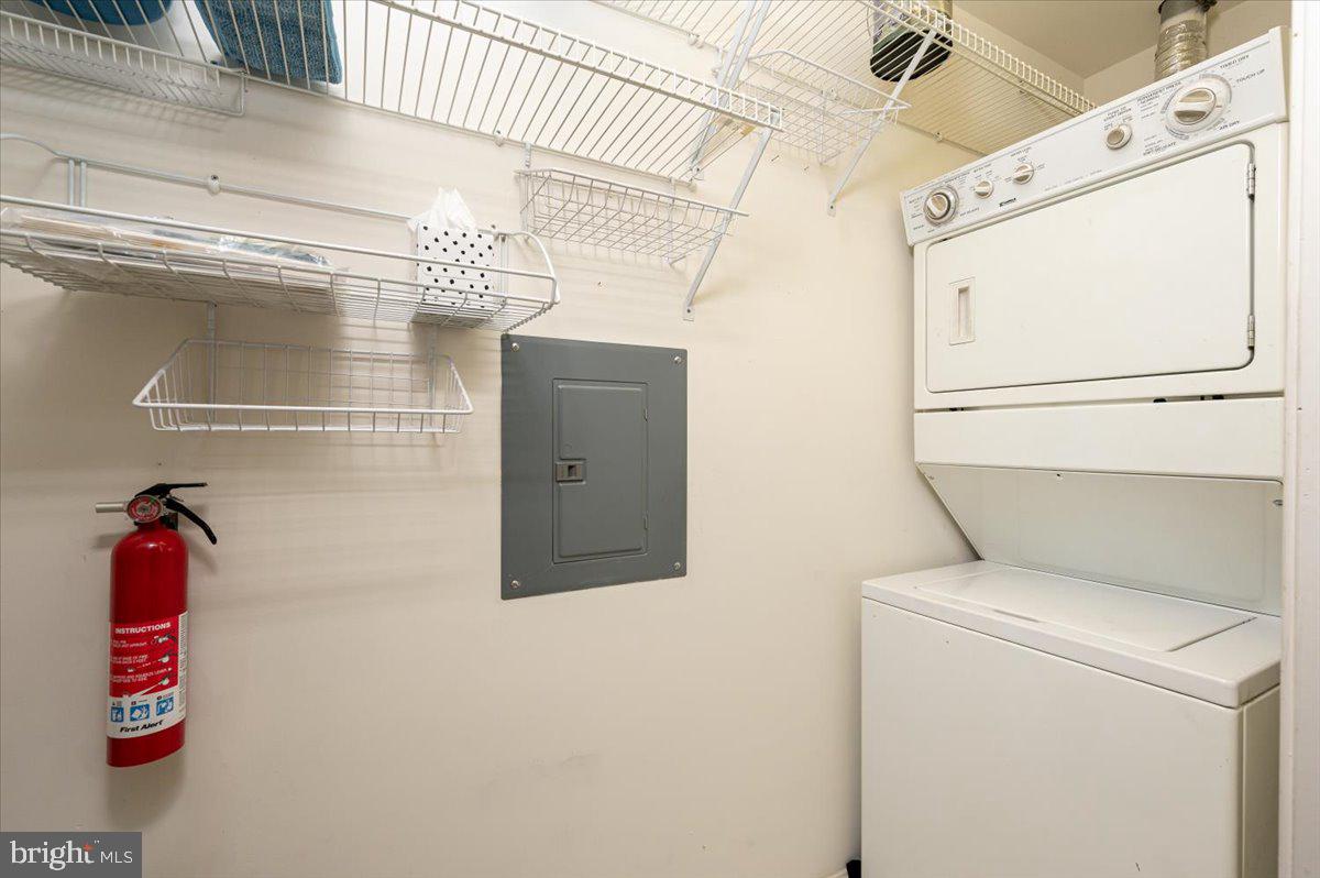 WINIFRED MANOR - Residential