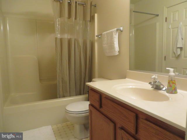 FALCON RIDGE - Residential Lease