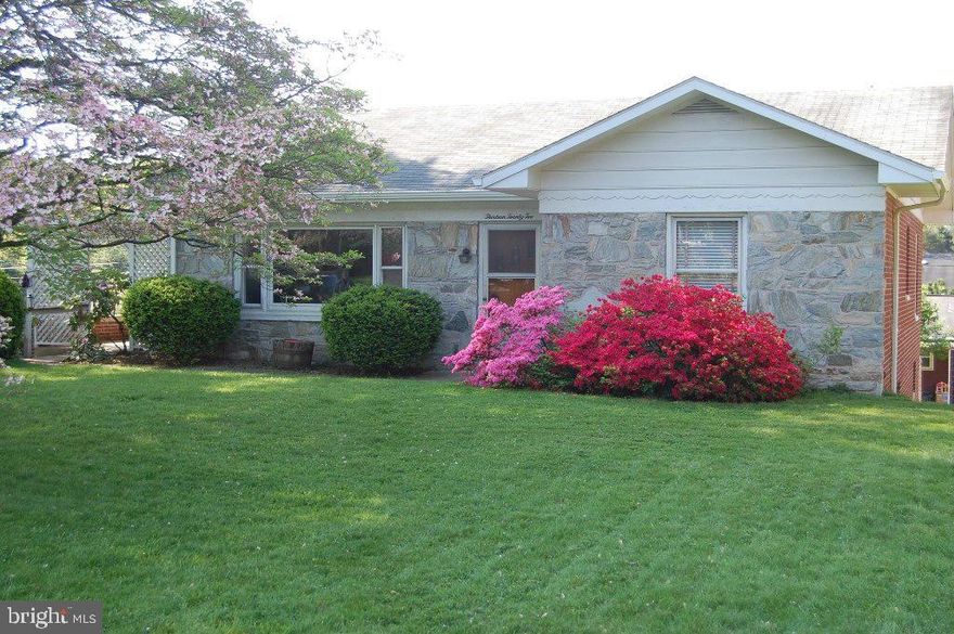 Solid all gas one story home with mature landscaping.  New 200 AMP electrical service.  Features include: Hardwood floors, fireplace and central air.  Spacious lower level with outside entrance.  Lots of potential, needs TLC.