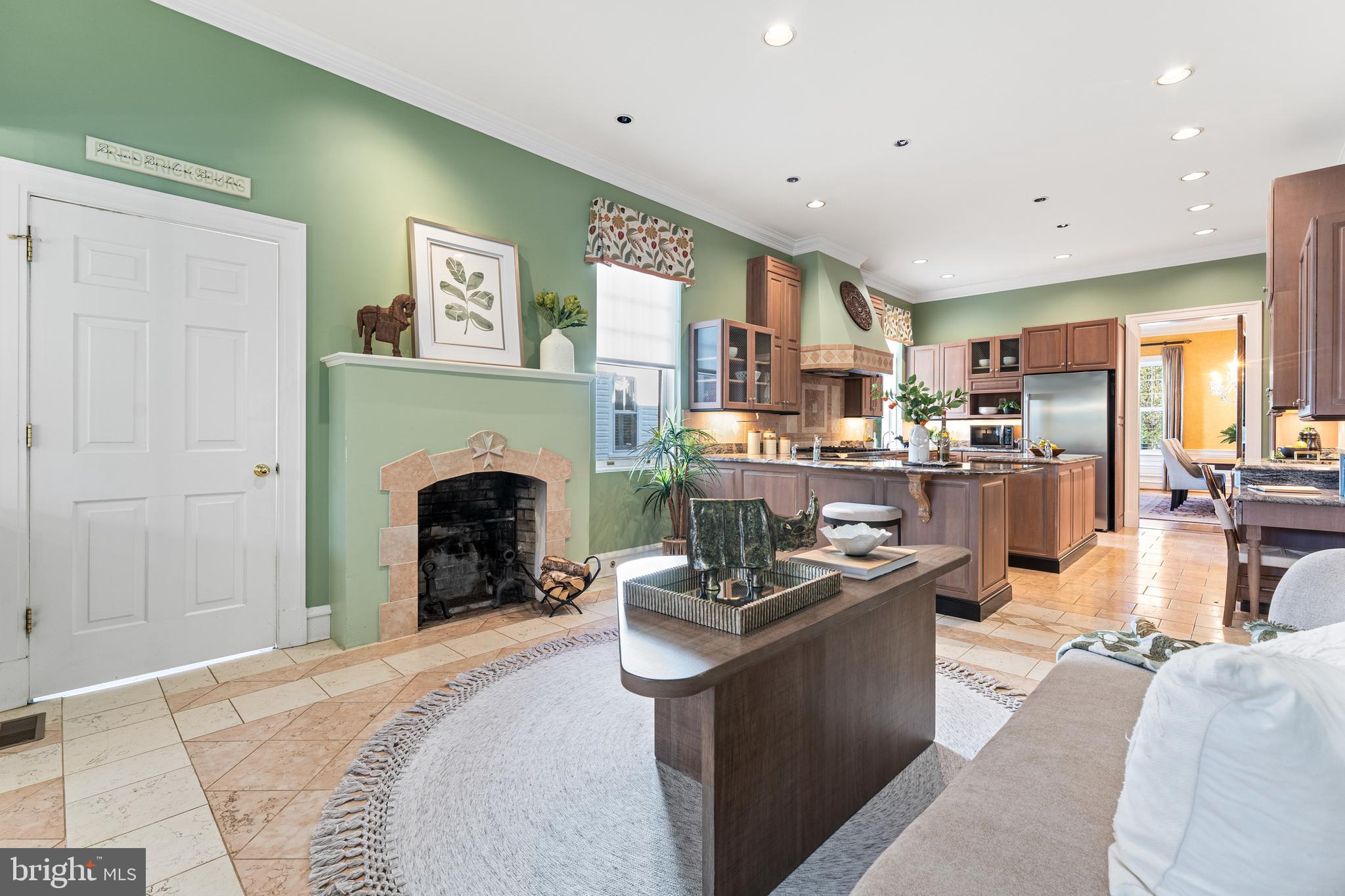 HISTORIC DISTRICT - Residential