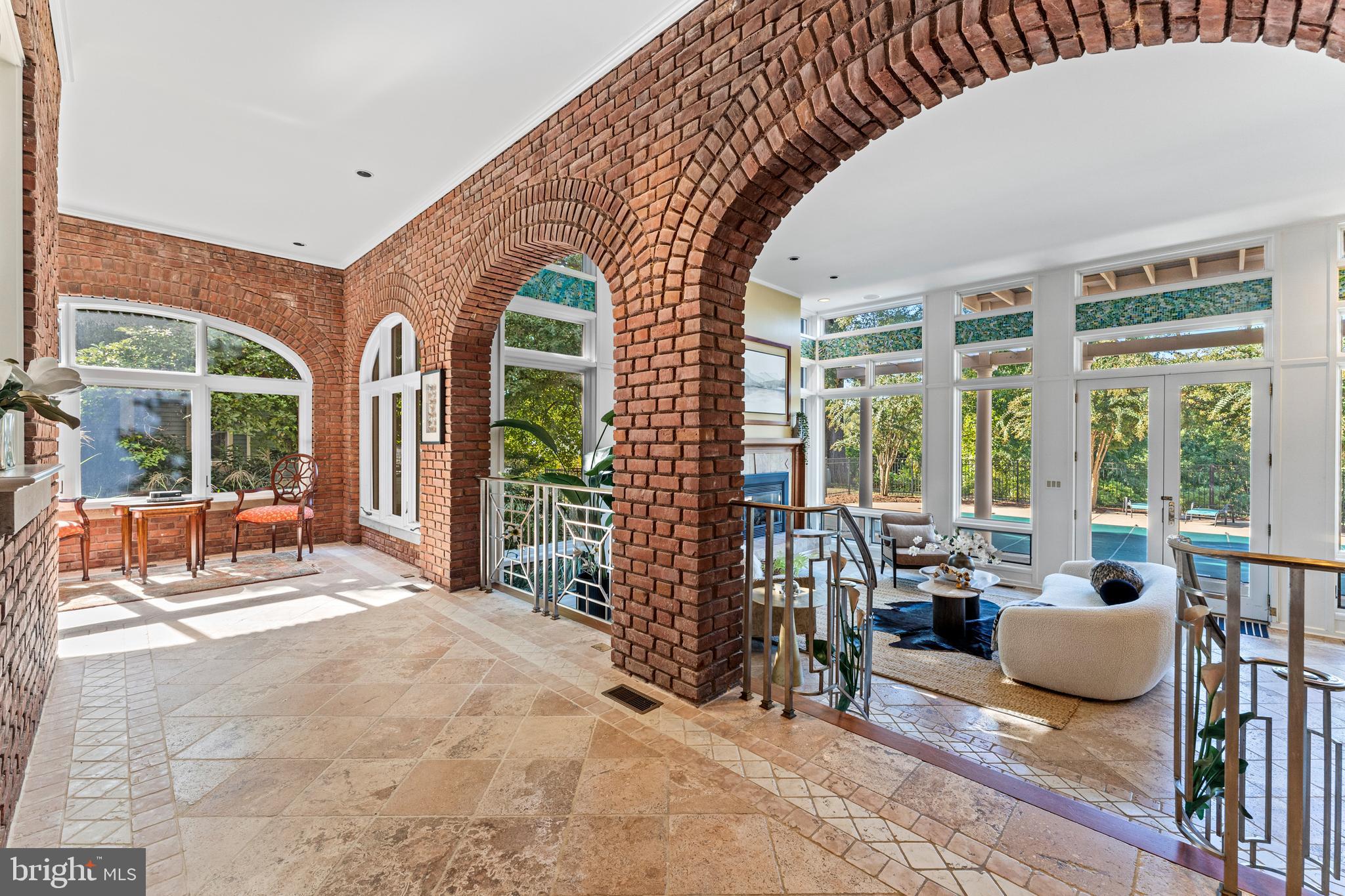 HISTORIC DISTRICT - Residential