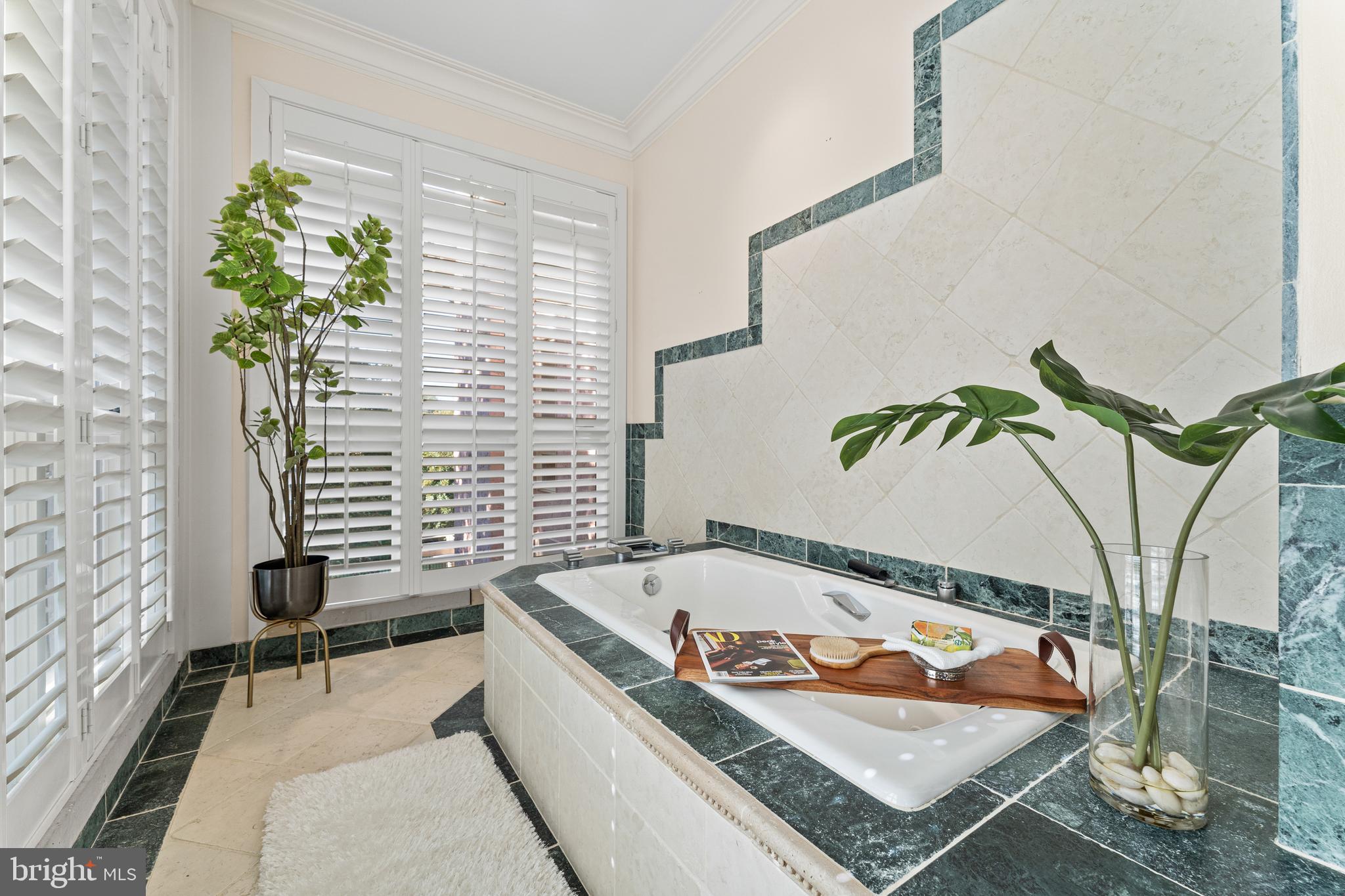 HISTORIC DISTRICT - Residential