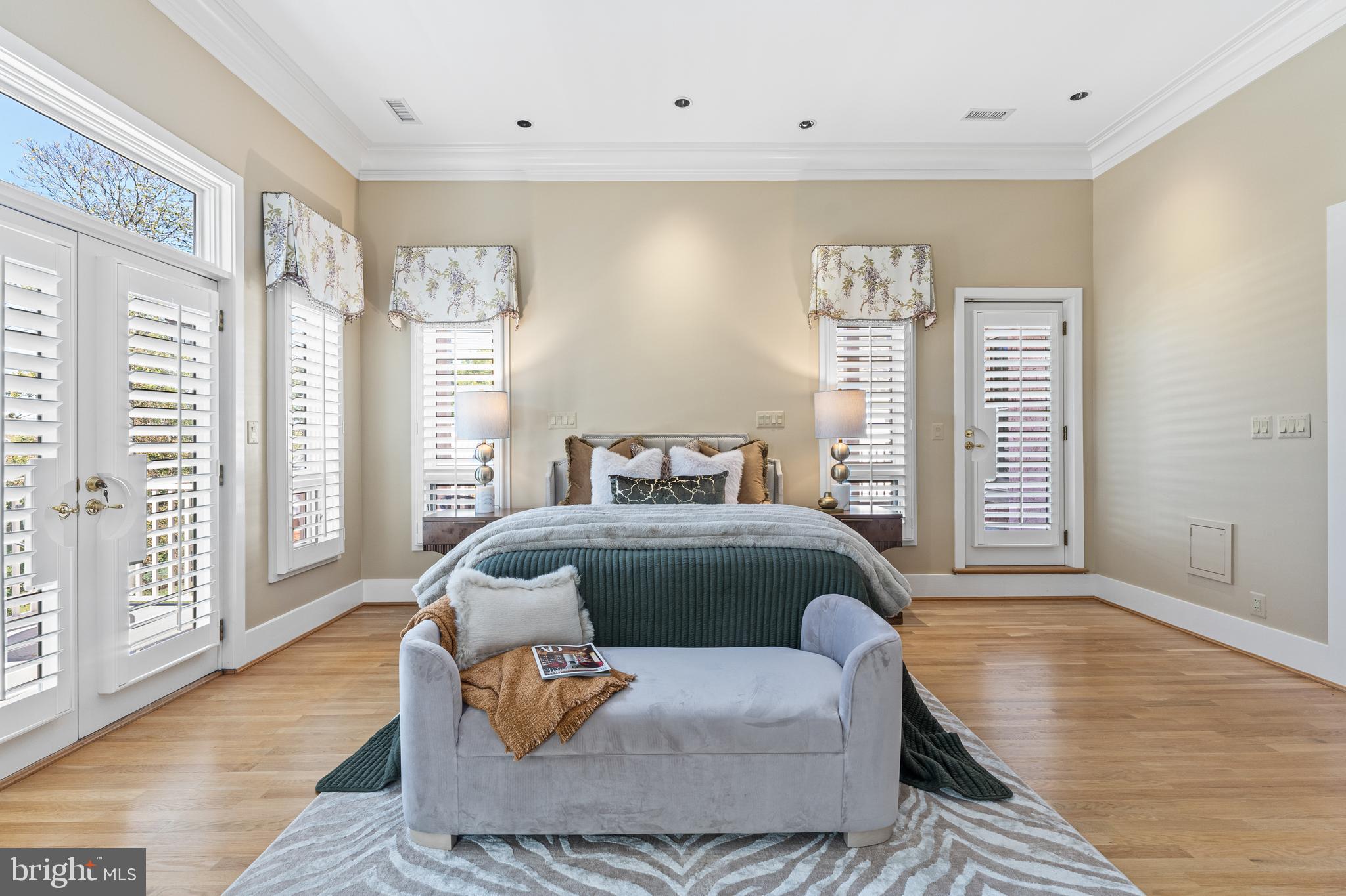 HISTORIC DISTRICT - Residential