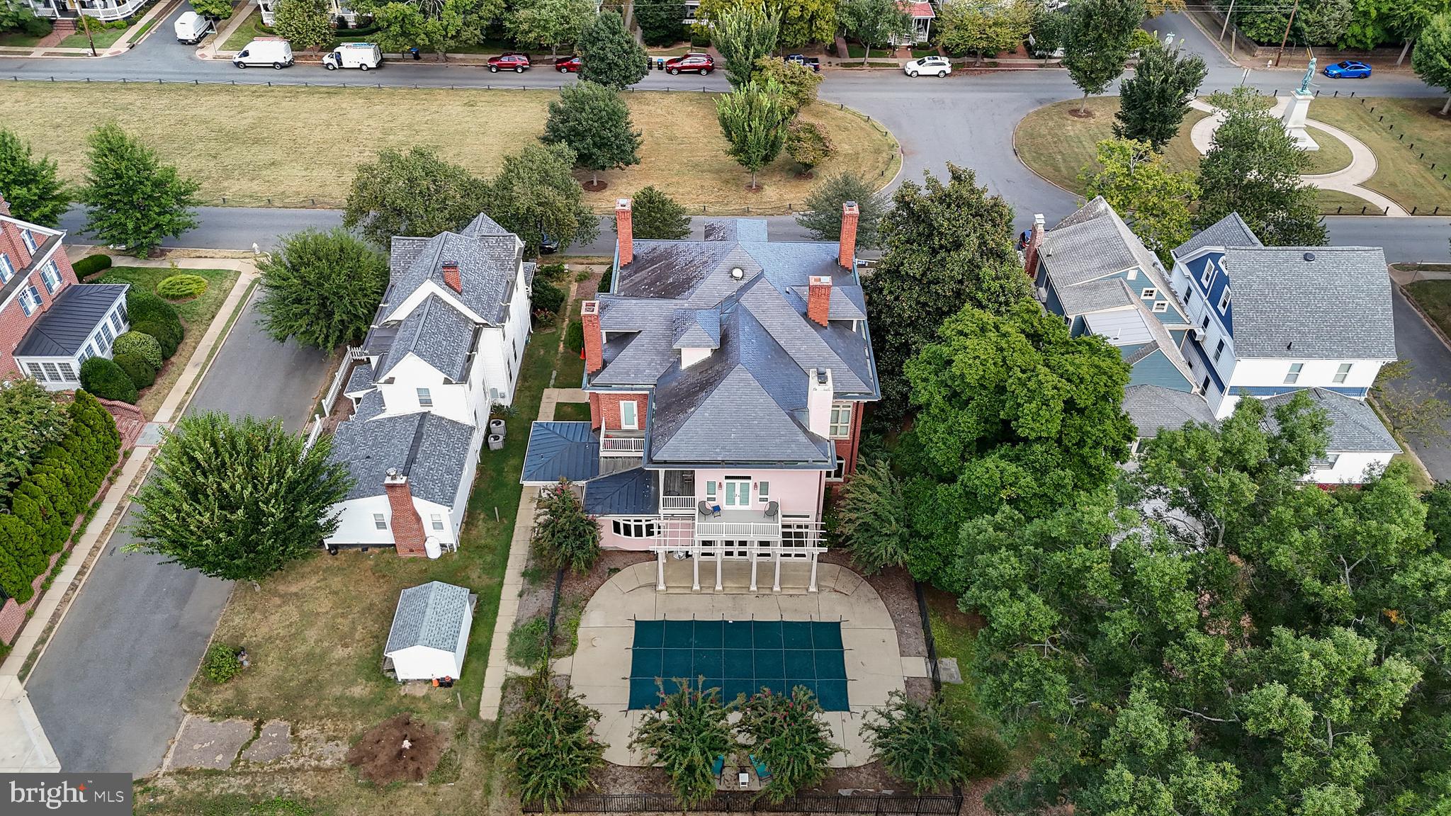 HISTORIC DISTRICT - Residential