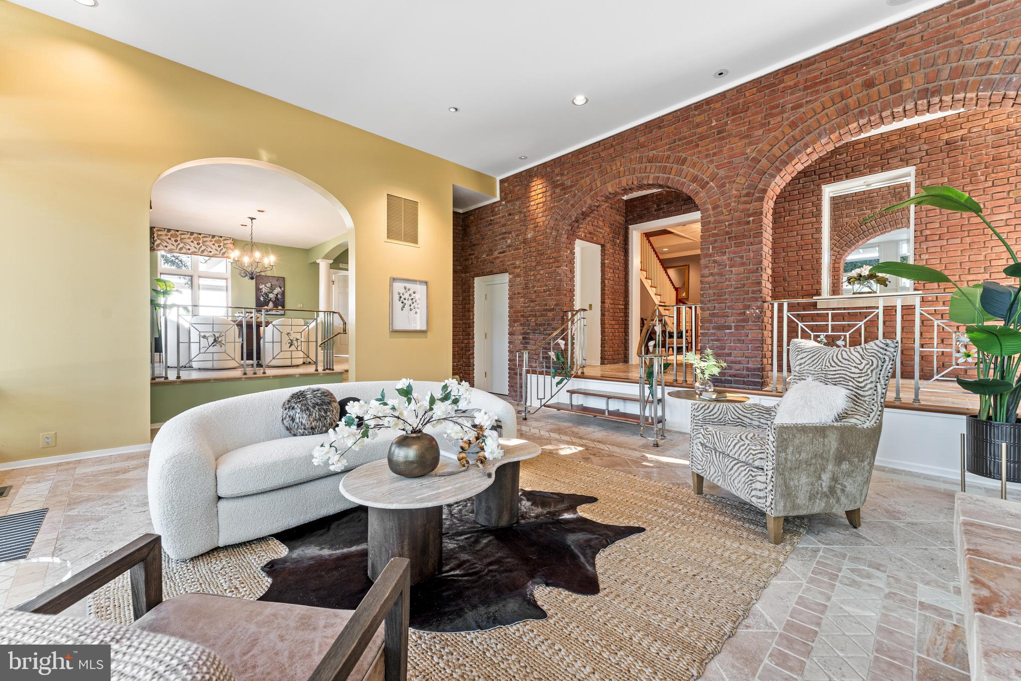 HISTORIC DISTRICT - Residential