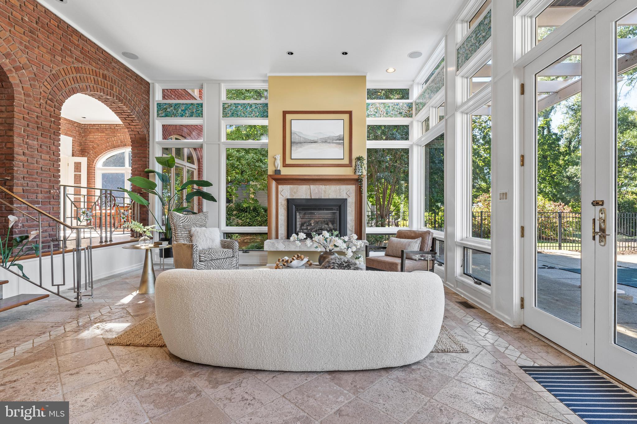 HISTORIC DISTRICT - Residential