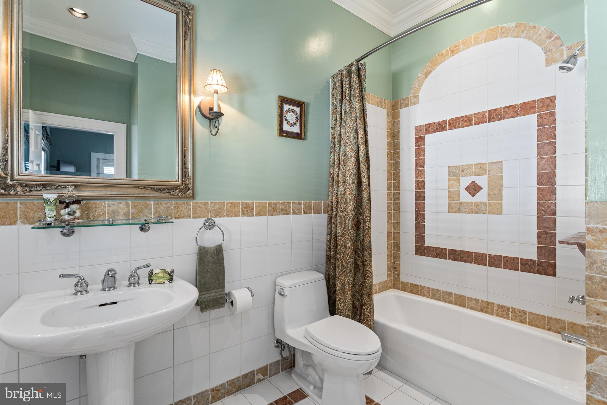 HISTORIC DISTRICT - Residential