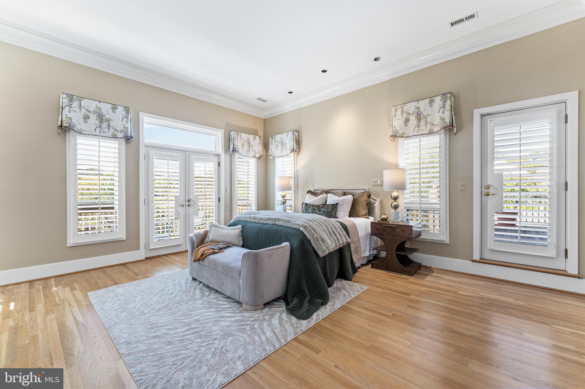 HISTORIC DISTRICT - Residential