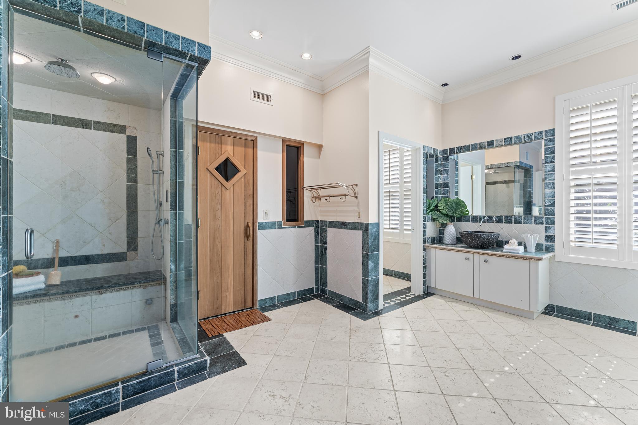 HISTORIC DISTRICT - Residential