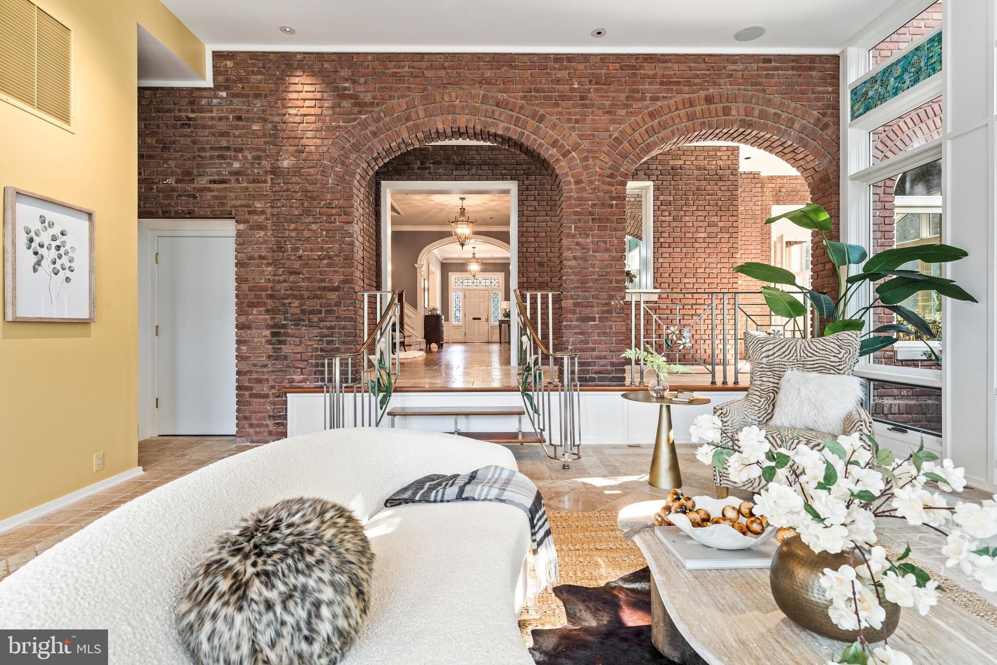 HISTORIC DISTRICT - Residential