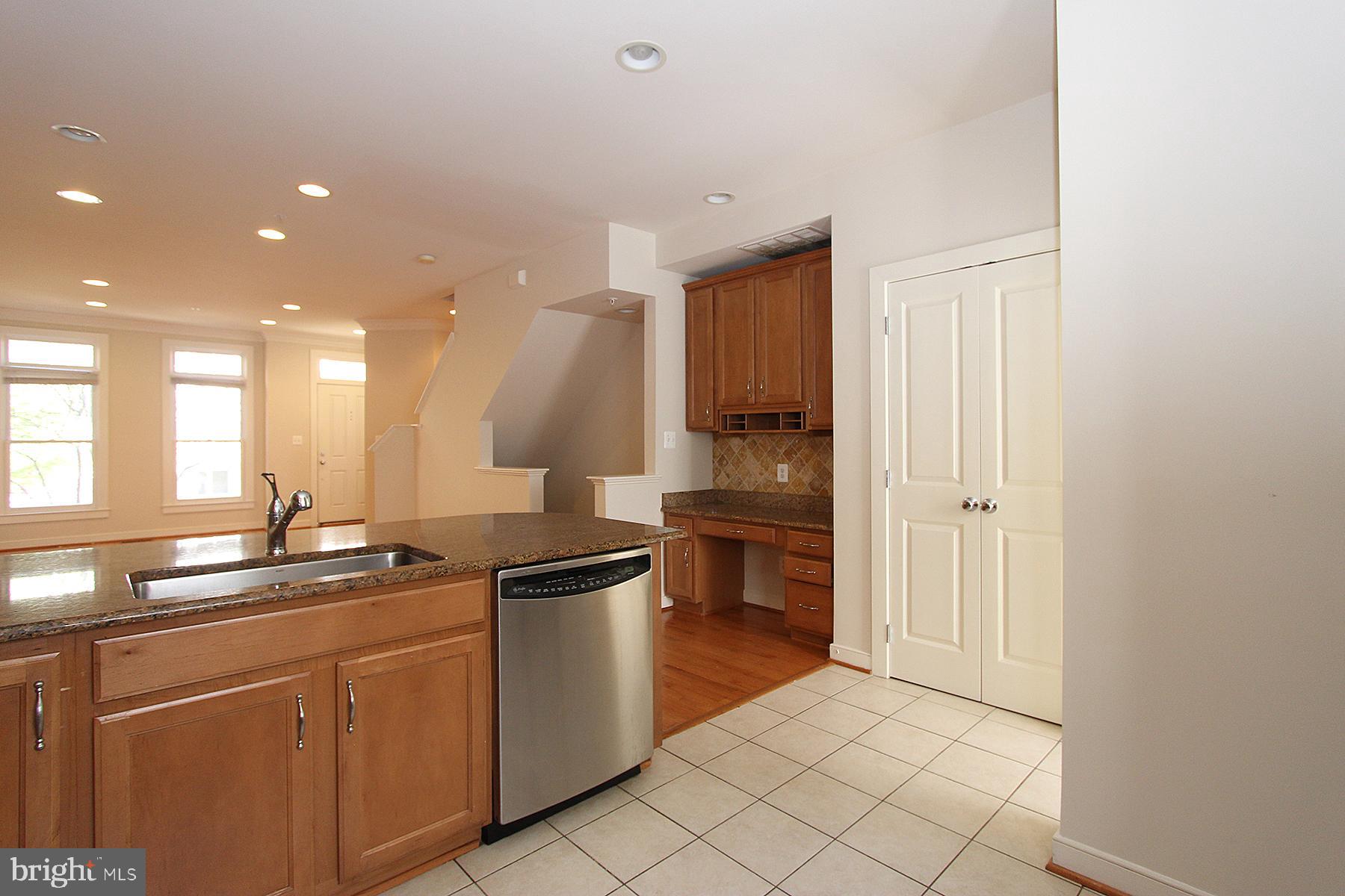 WHEATON FOREST - Residential