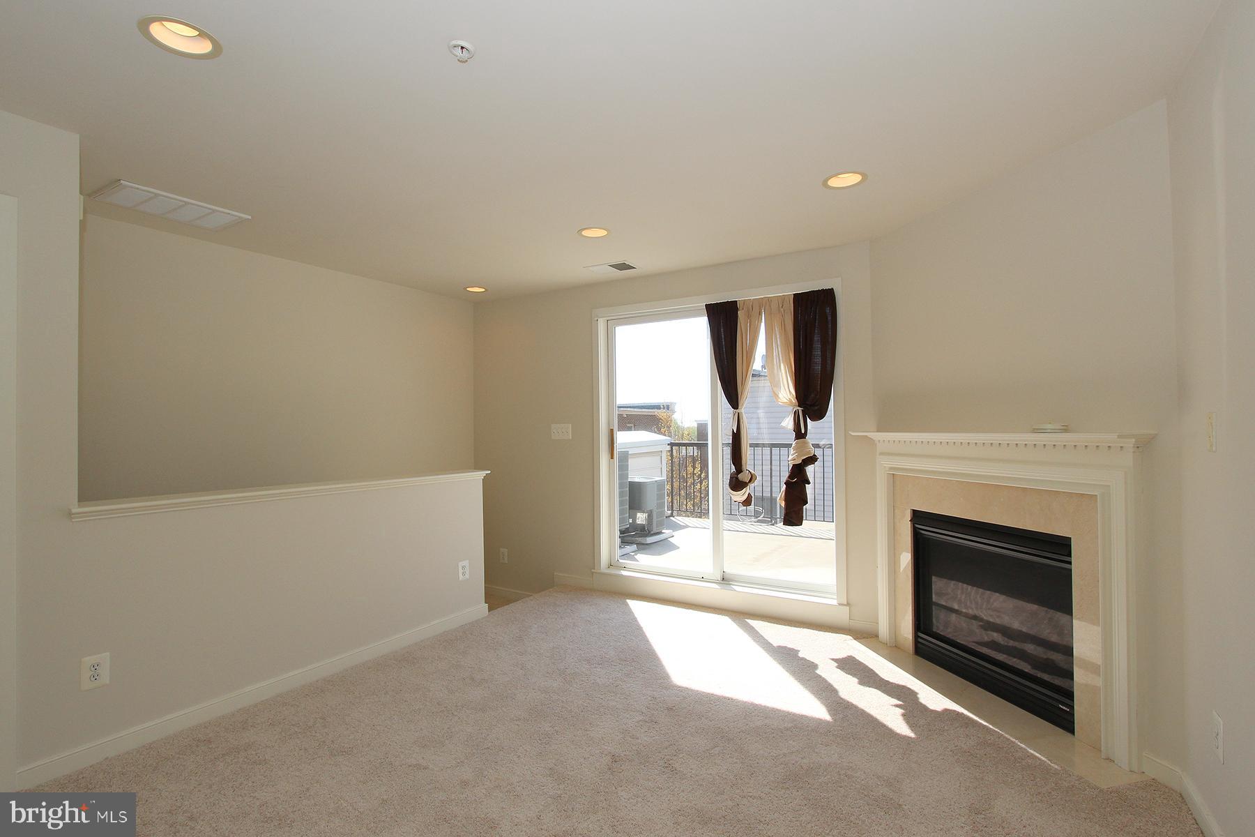 WHEATON FOREST - Residential