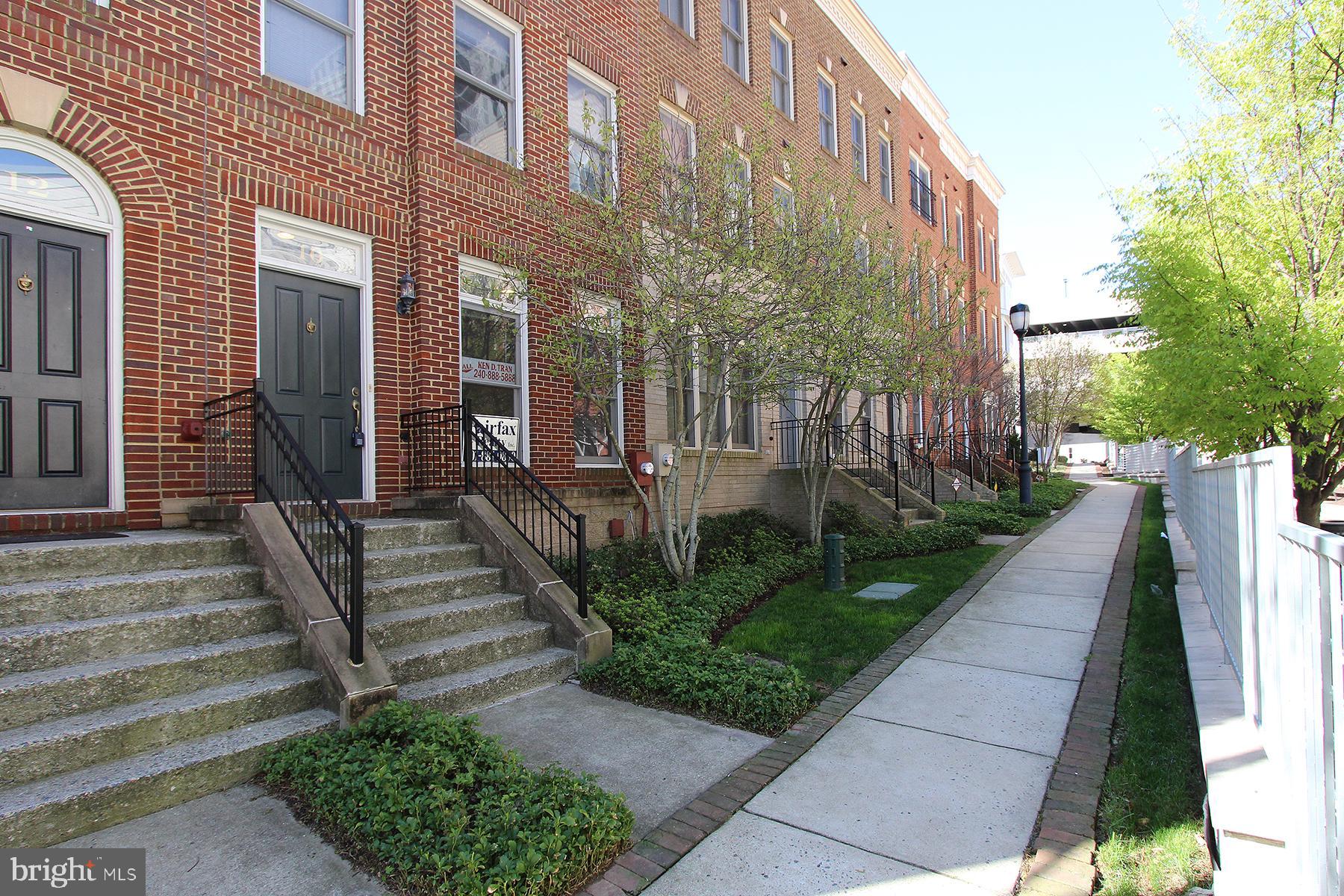 WHEATON FOREST - Residential