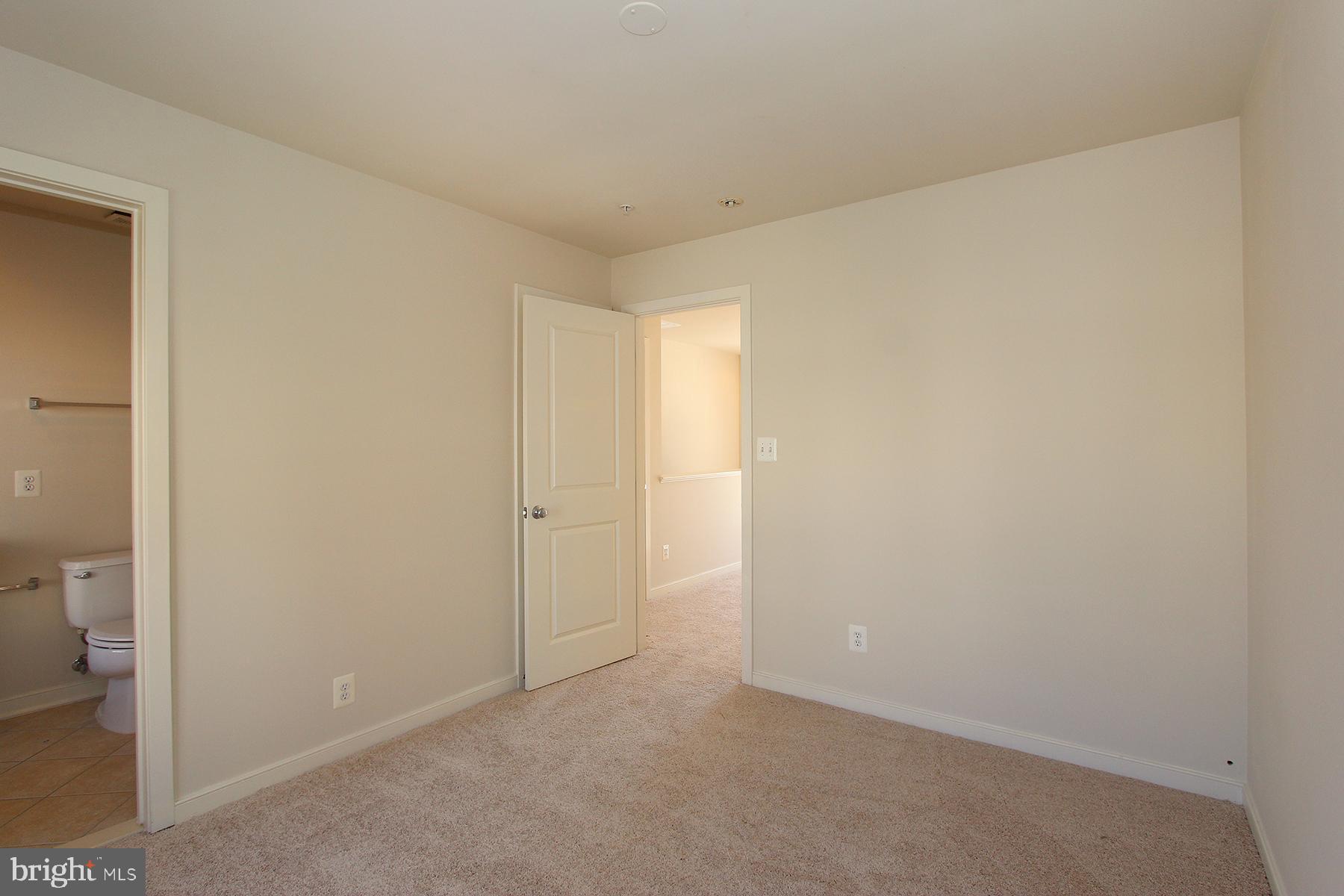 WHEATON FOREST - Residential