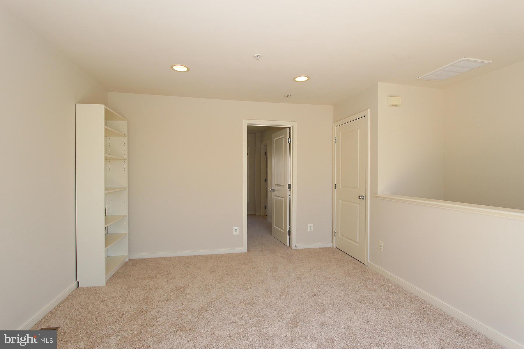 WHEATON FOREST - Residential