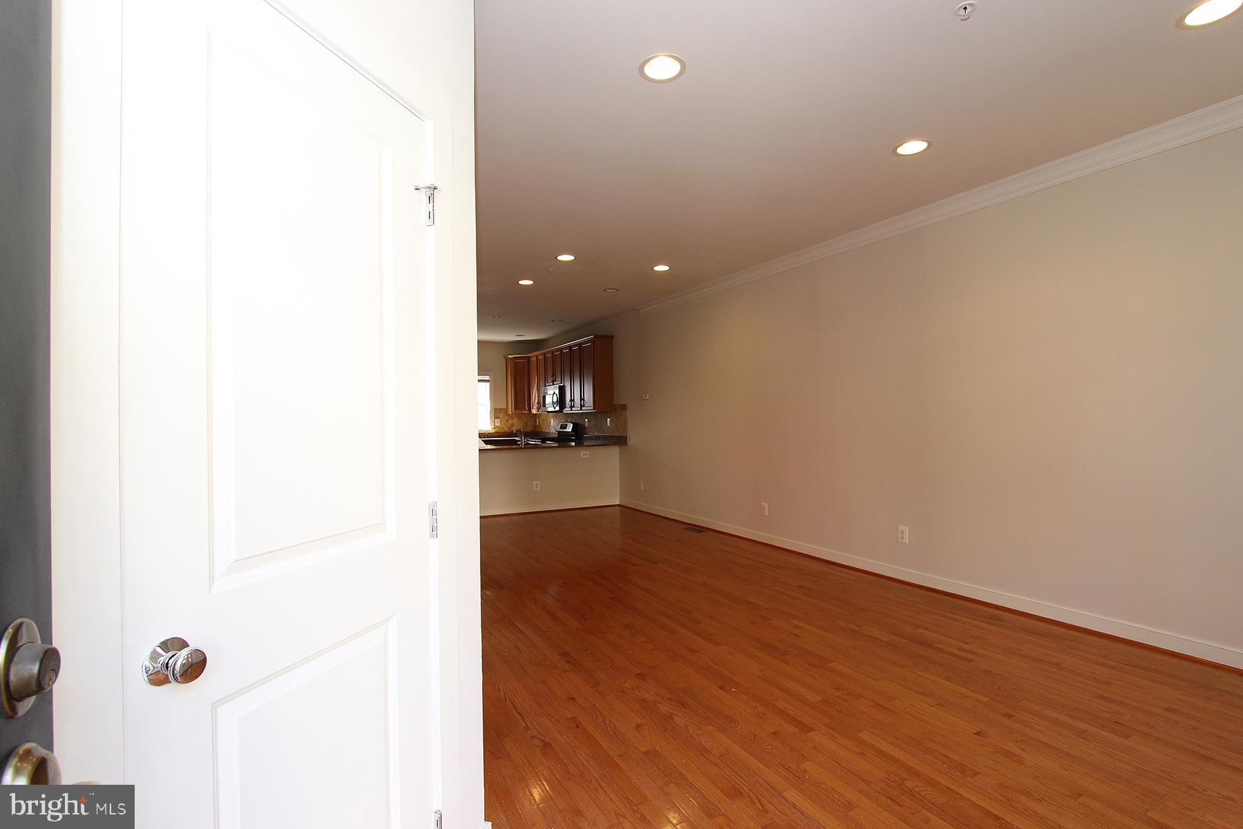 WHEATON FOREST - Residential