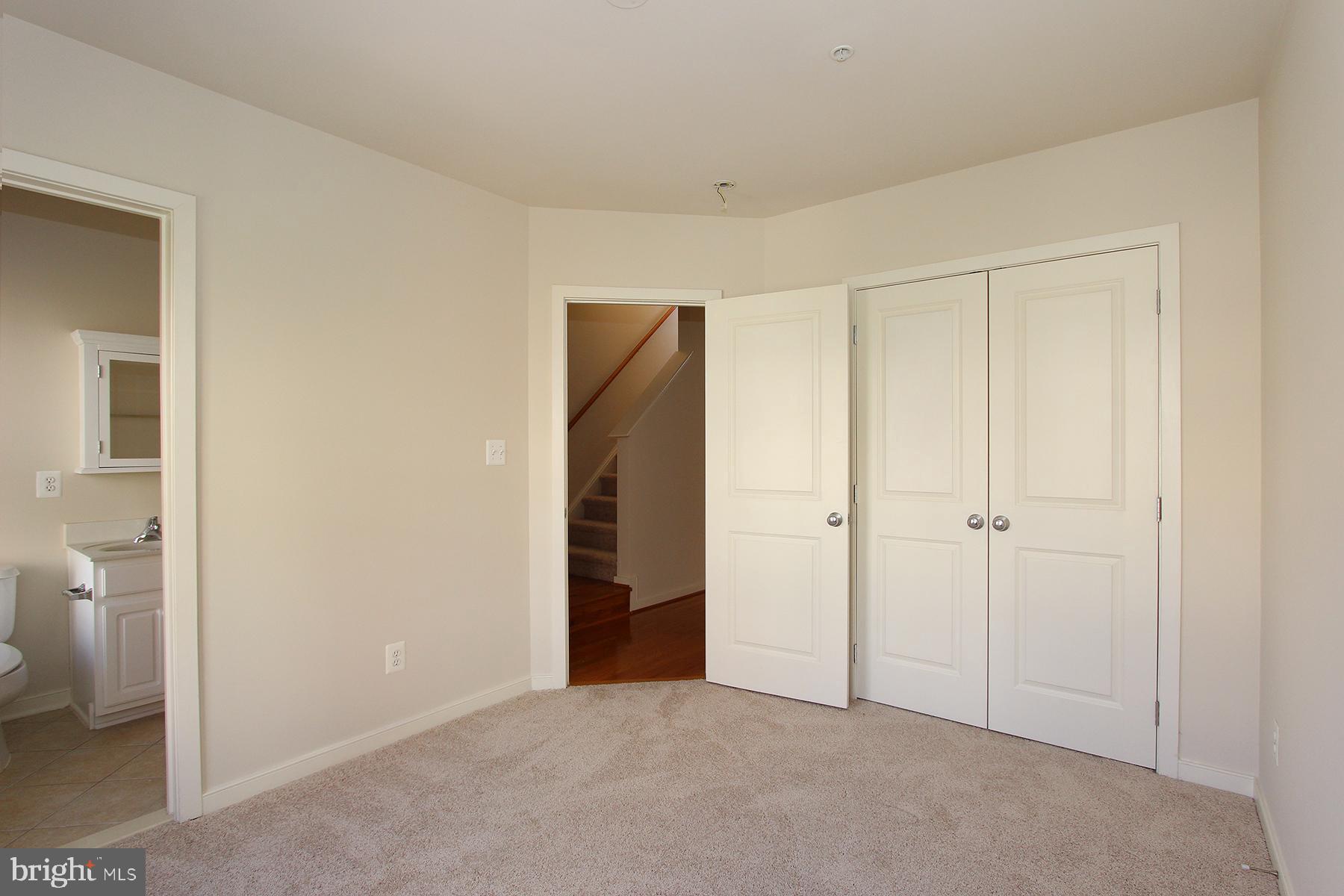 WHEATON FOREST - Residential