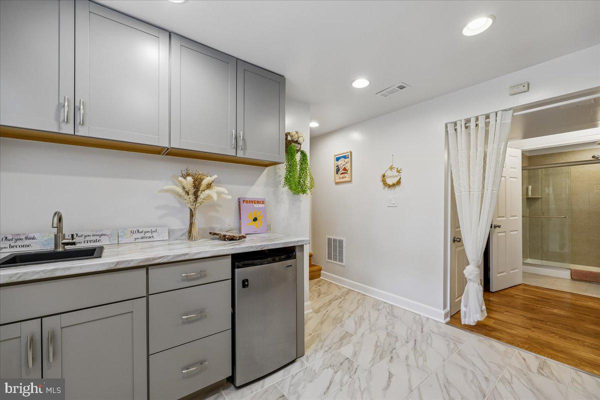 LUXMANOR - Residential