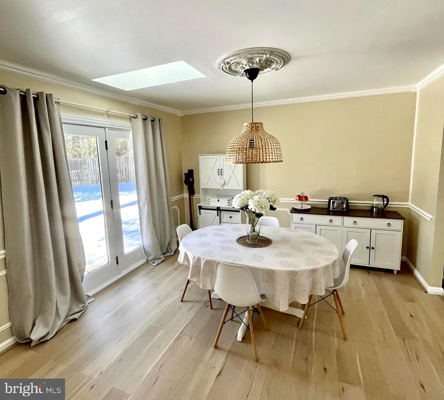 LUXMANOR - Residential