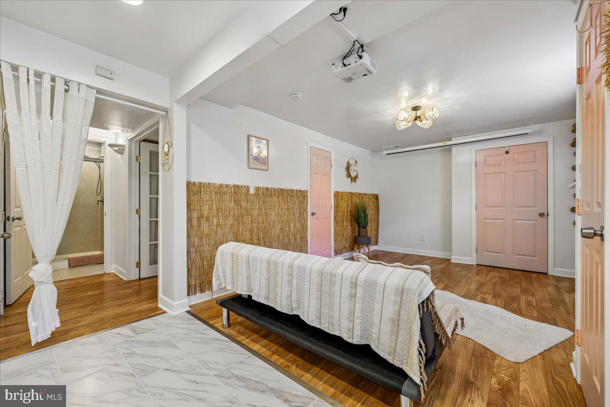 LUXMANOR - Residential