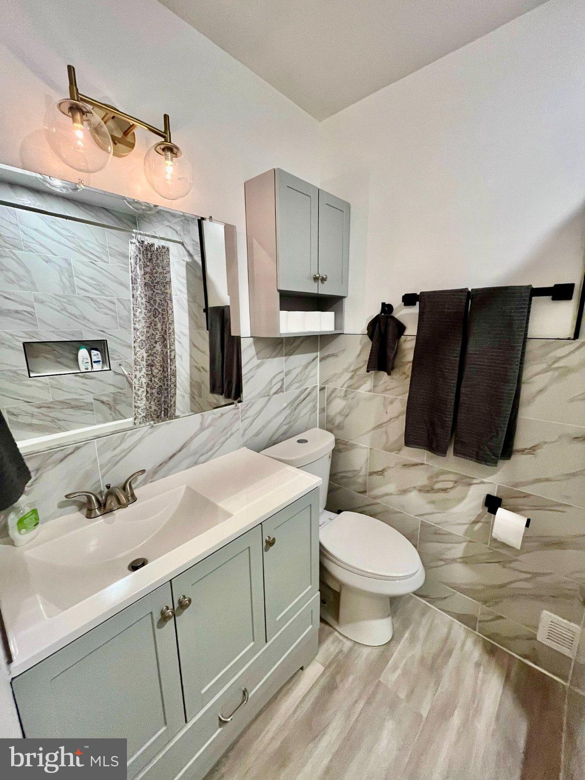 LUXMANOR - Residential