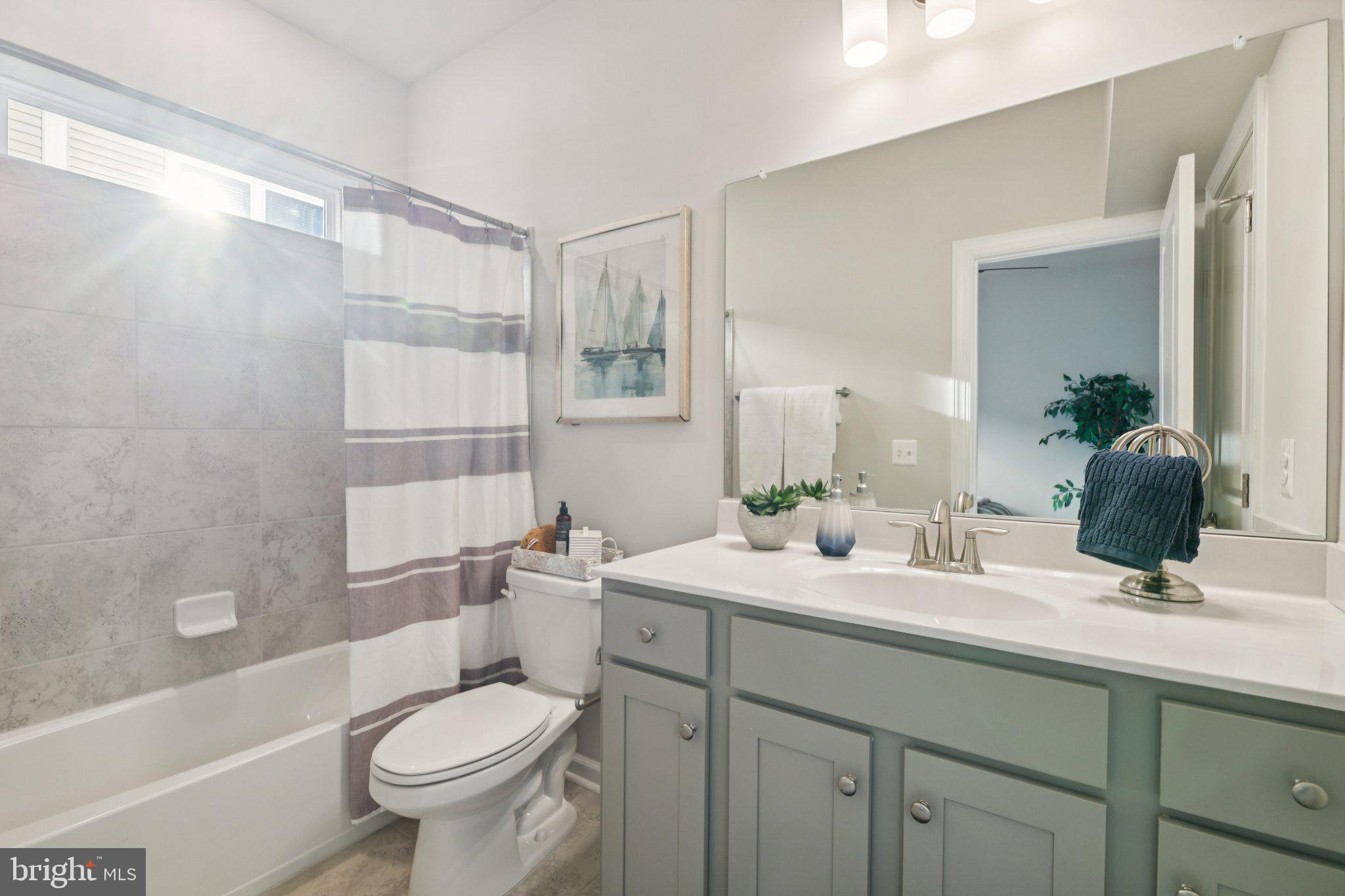 WESTSIDE AT SHADY GROVE METRO - Residential