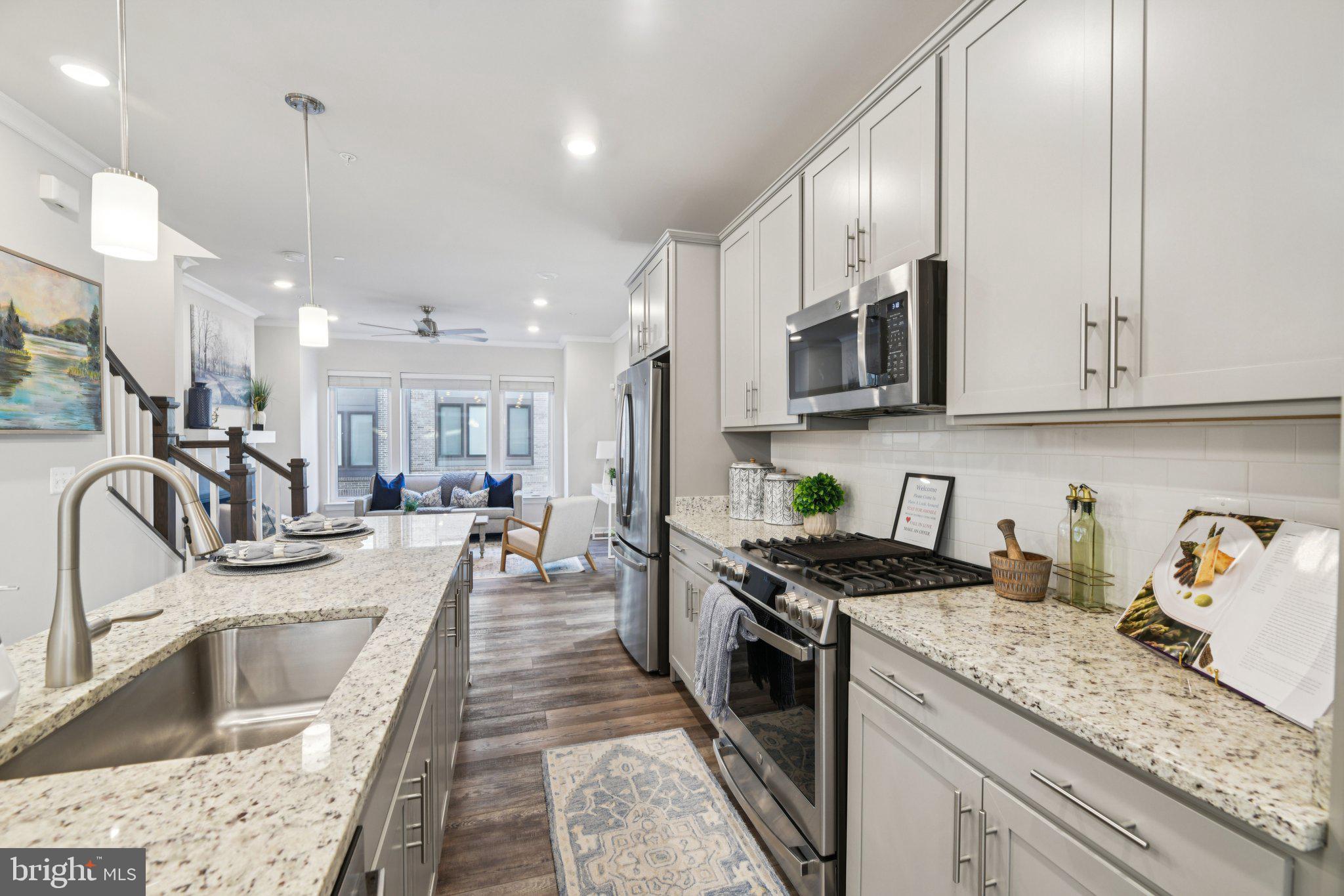 WESTSIDE AT SHADY GROVE METRO - Residential