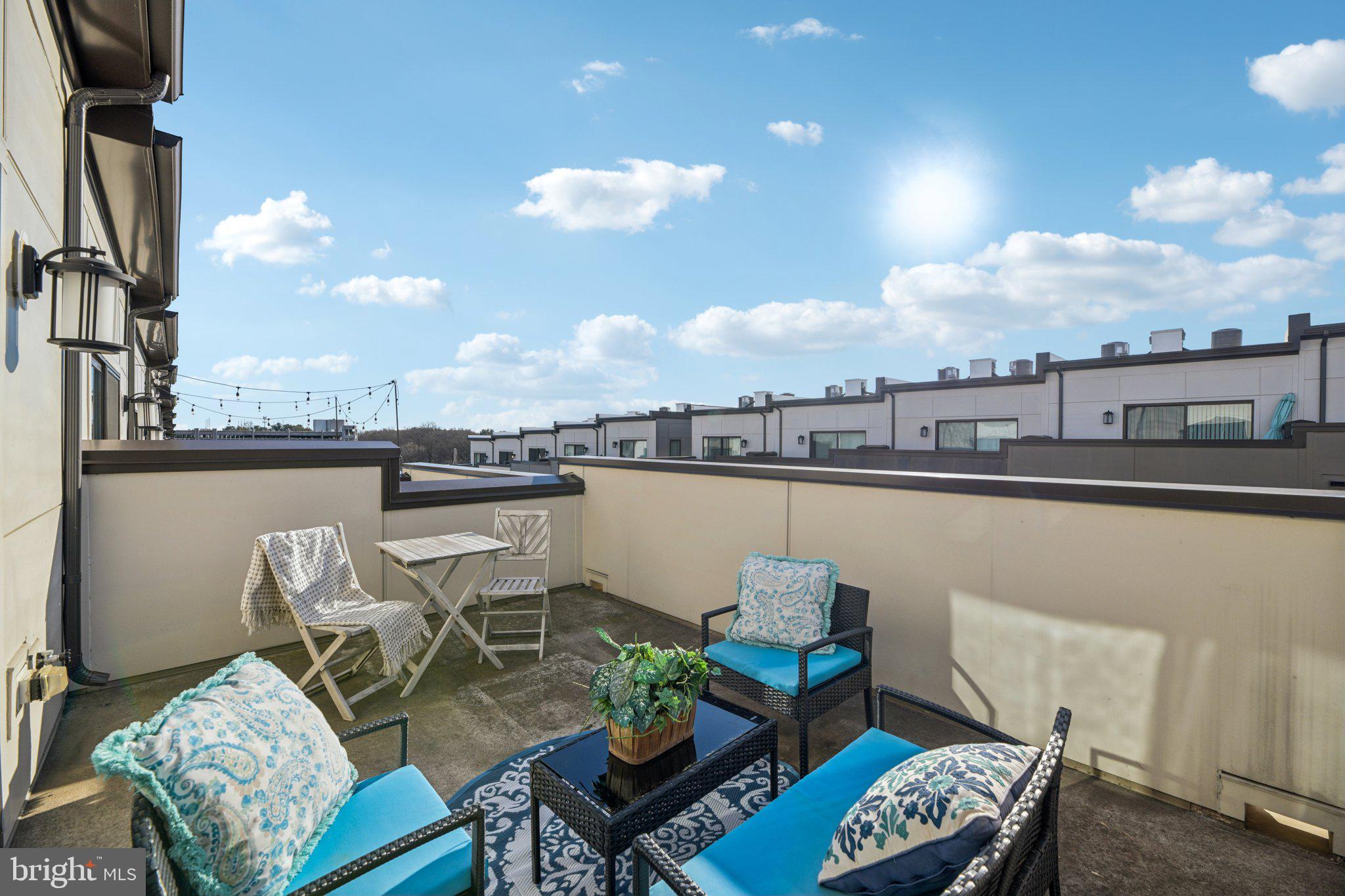 WESTSIDE AT SHADY GROVE METRO - Residential