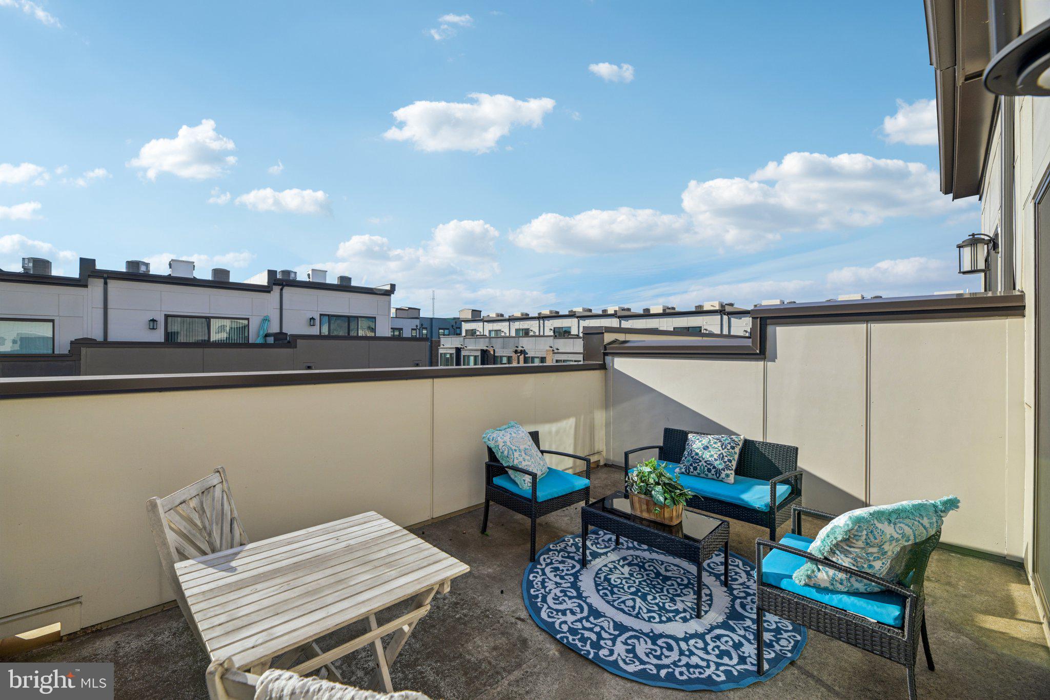 WESTSIDE AT SHADY GROVE METRO - Residential