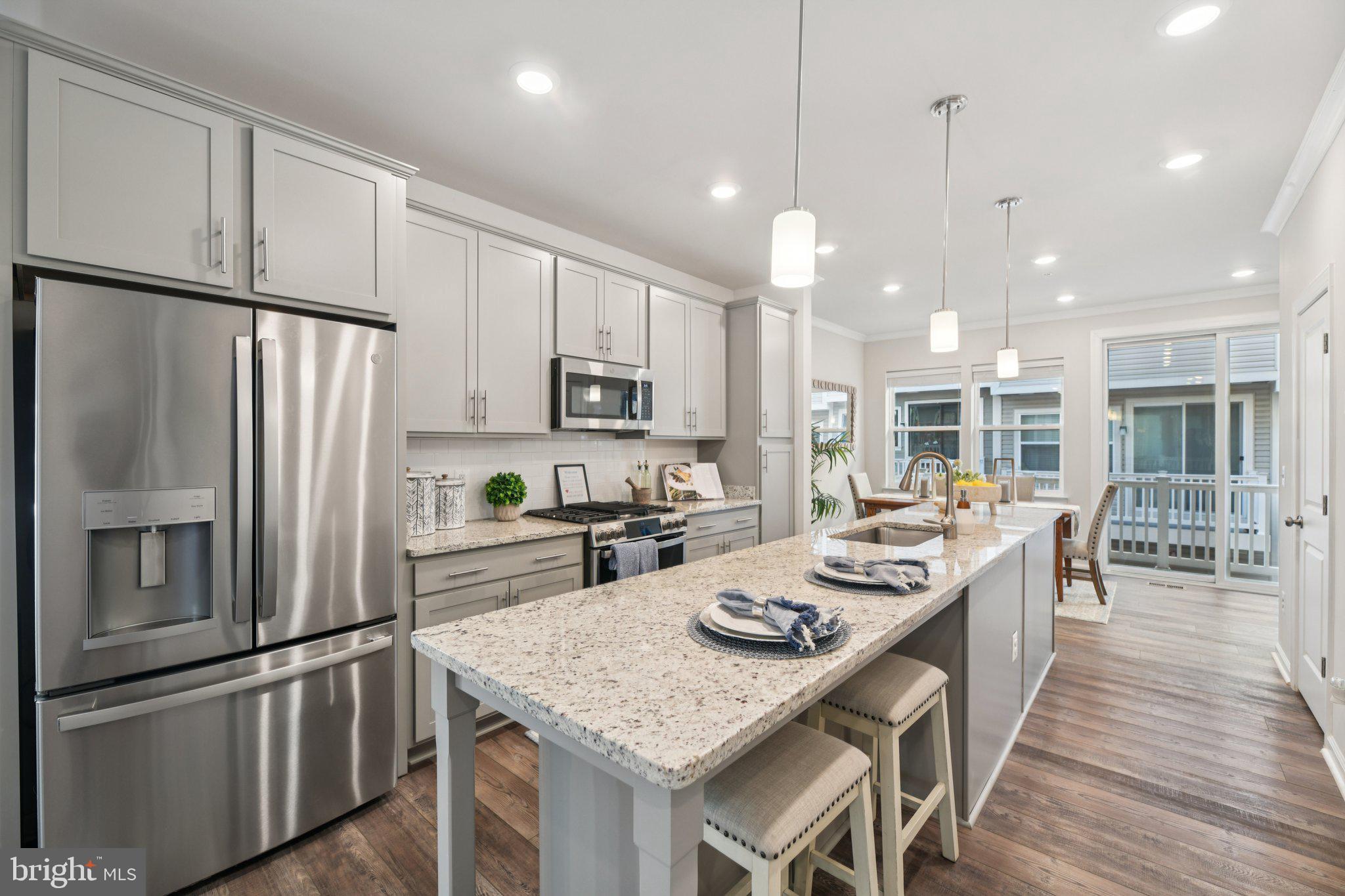 WESTSIDE AT SHADY GROVE METRO - Residential