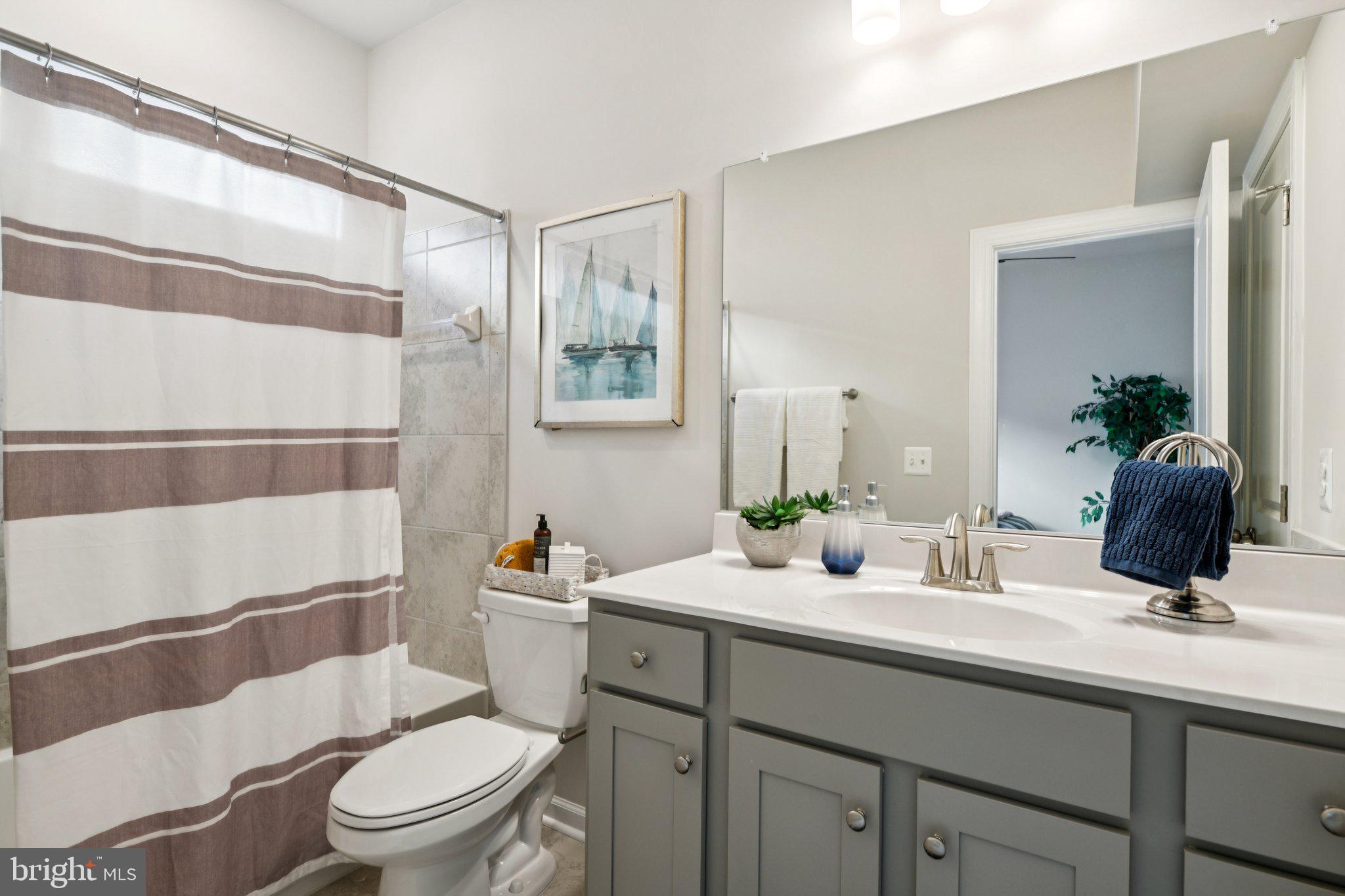 WESTSIDE AT SHADY GROVE METRO - Residential