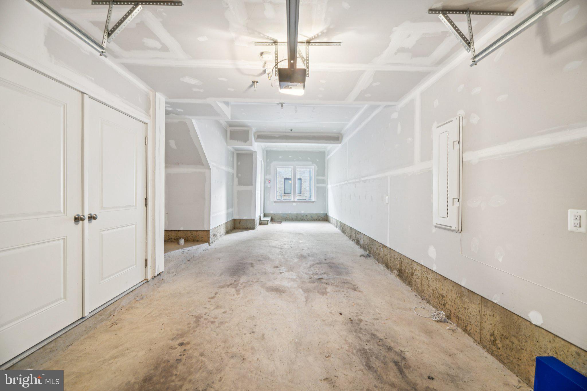 WESTSIDE AT SHADY GROVE METRO - Residential