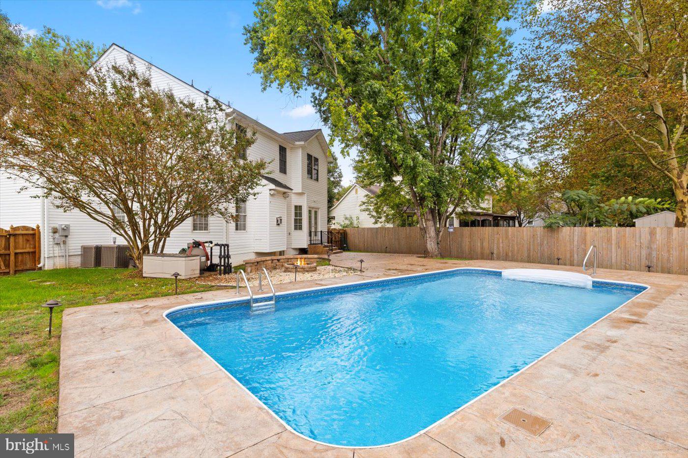 SMOKETREE - Residential