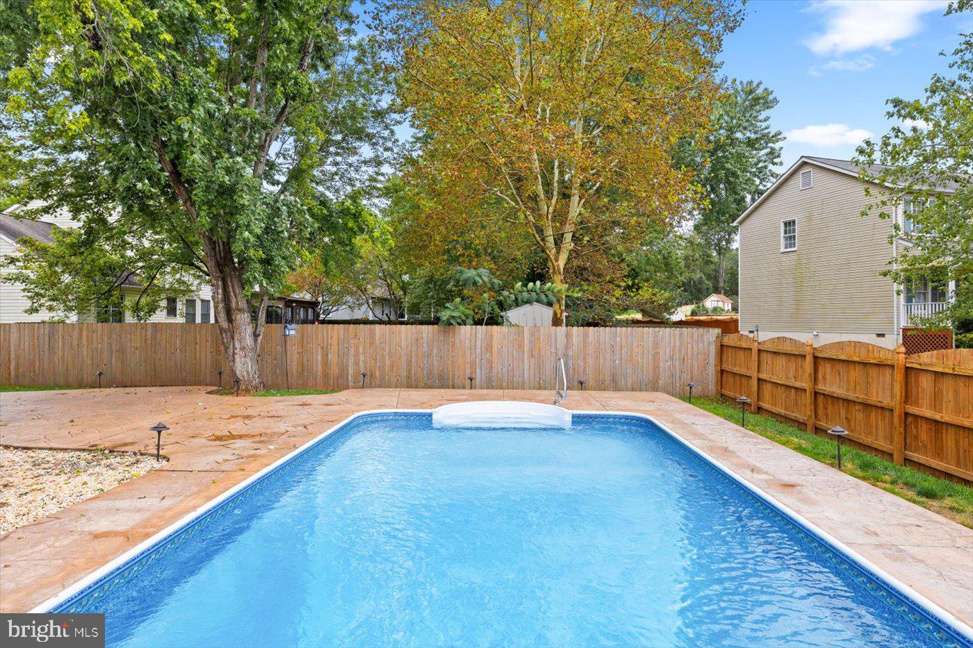 SMOKETREE - Residential