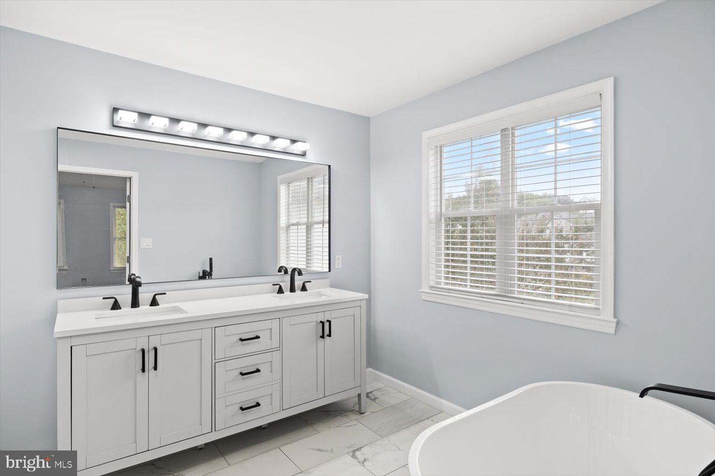 SMOKETREE - Residential