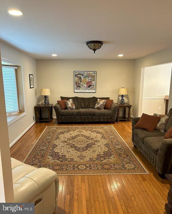 PT ROCKVILLE TWN RES 1 - Residential Lease